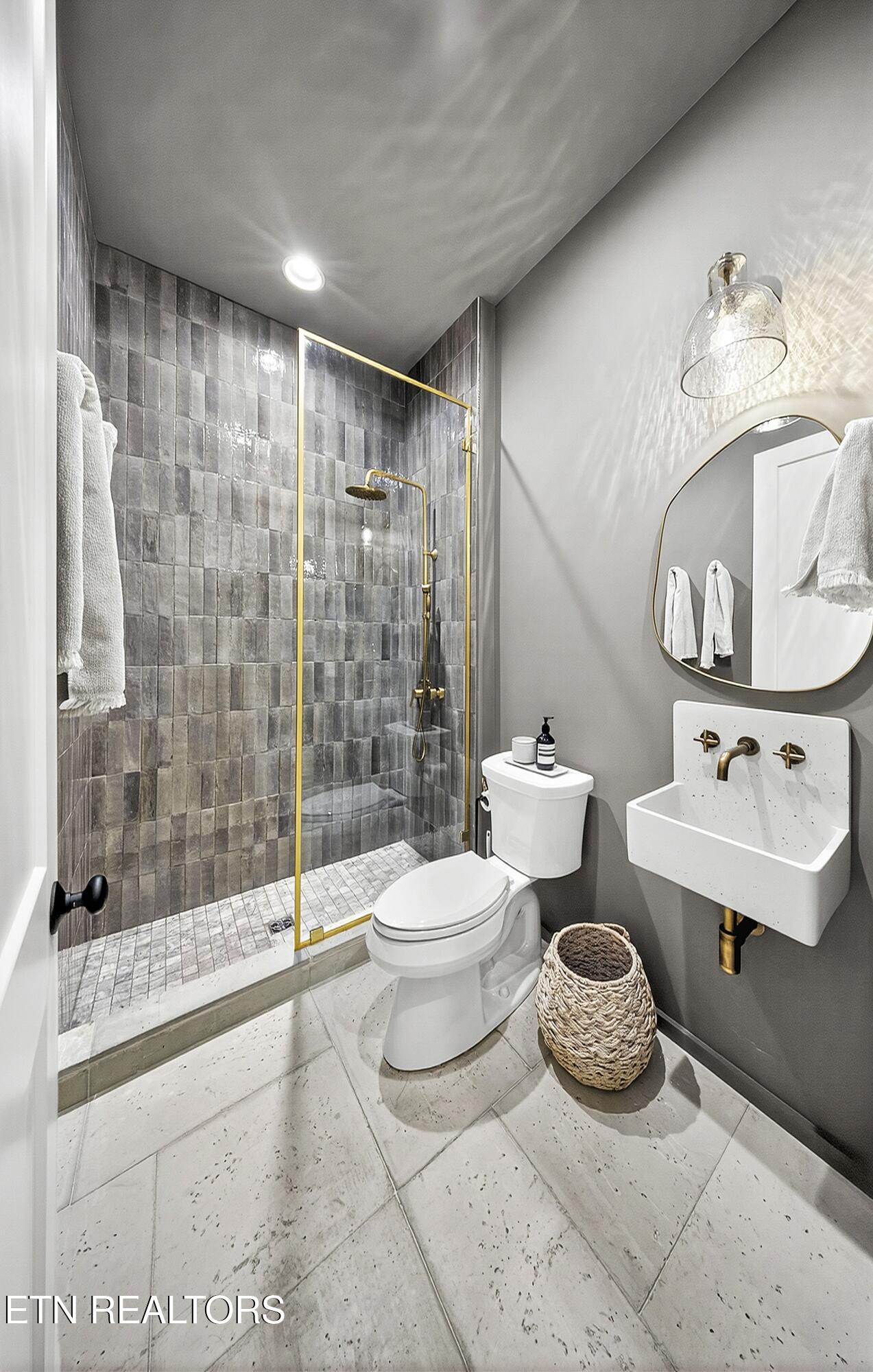 9839 Clingmans Dome Drive