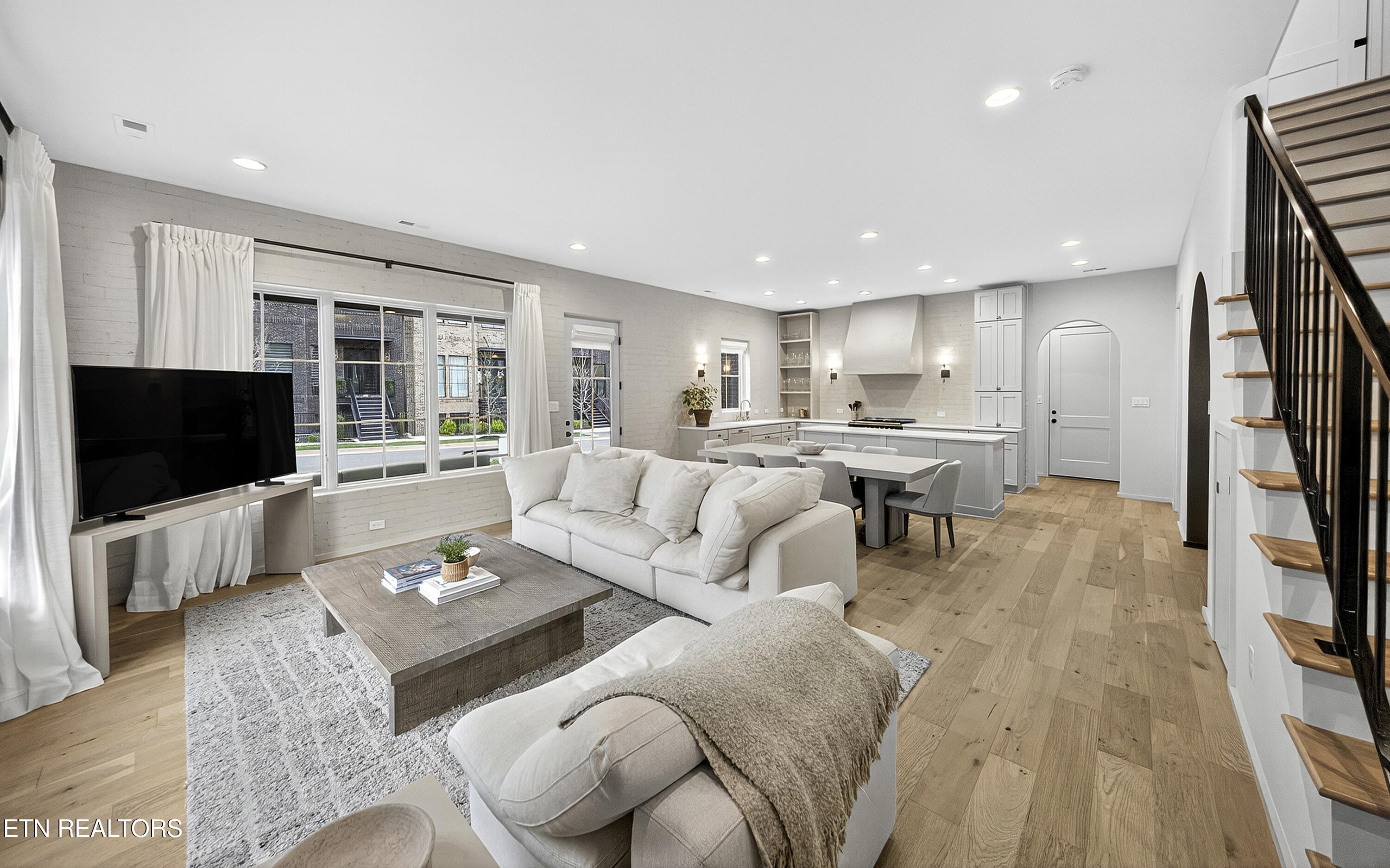 9839 Clingmans Dome Drive