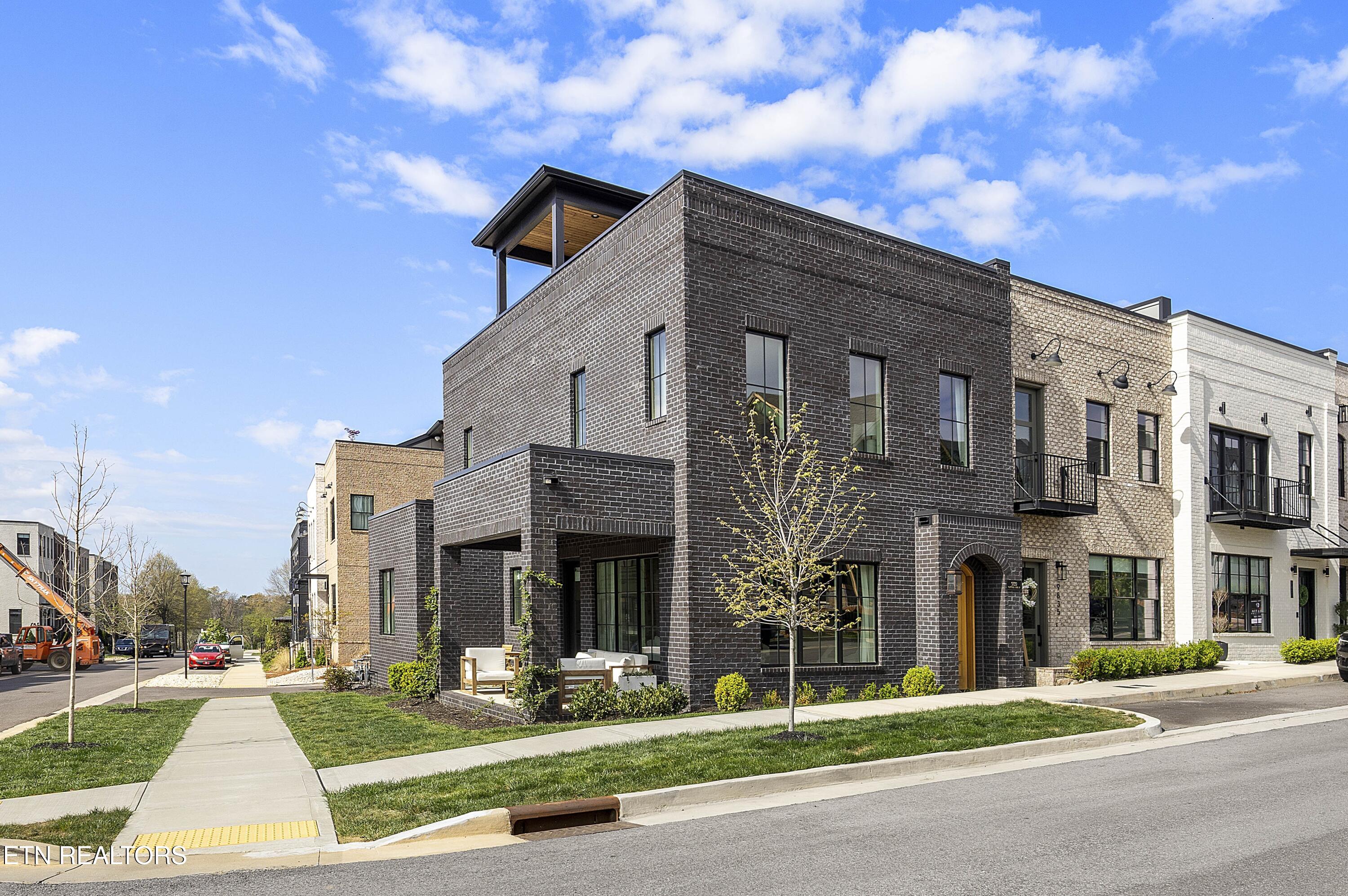 9839 Clingmans Dome Drive