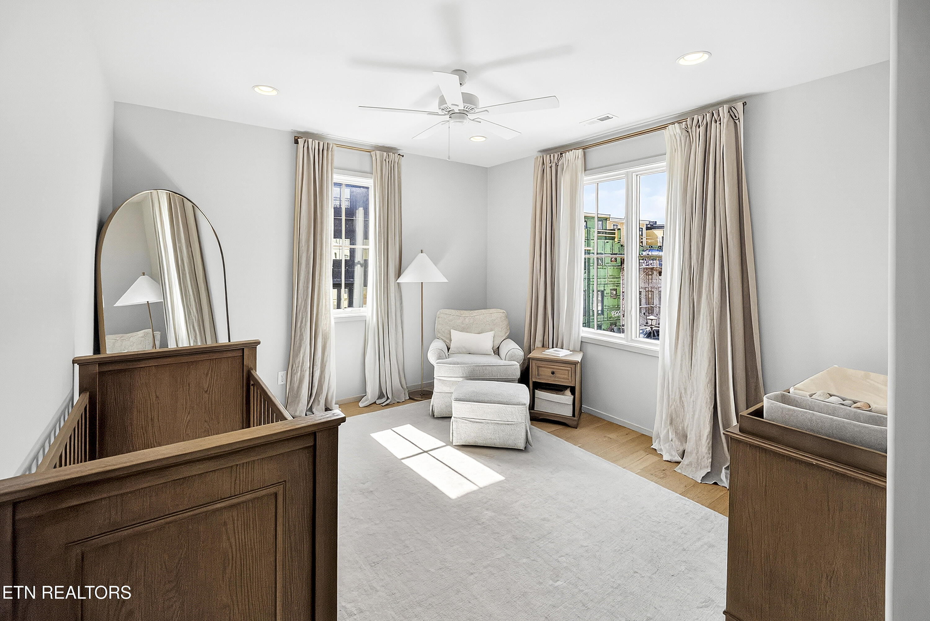 9839 Clingmans Dome Drive