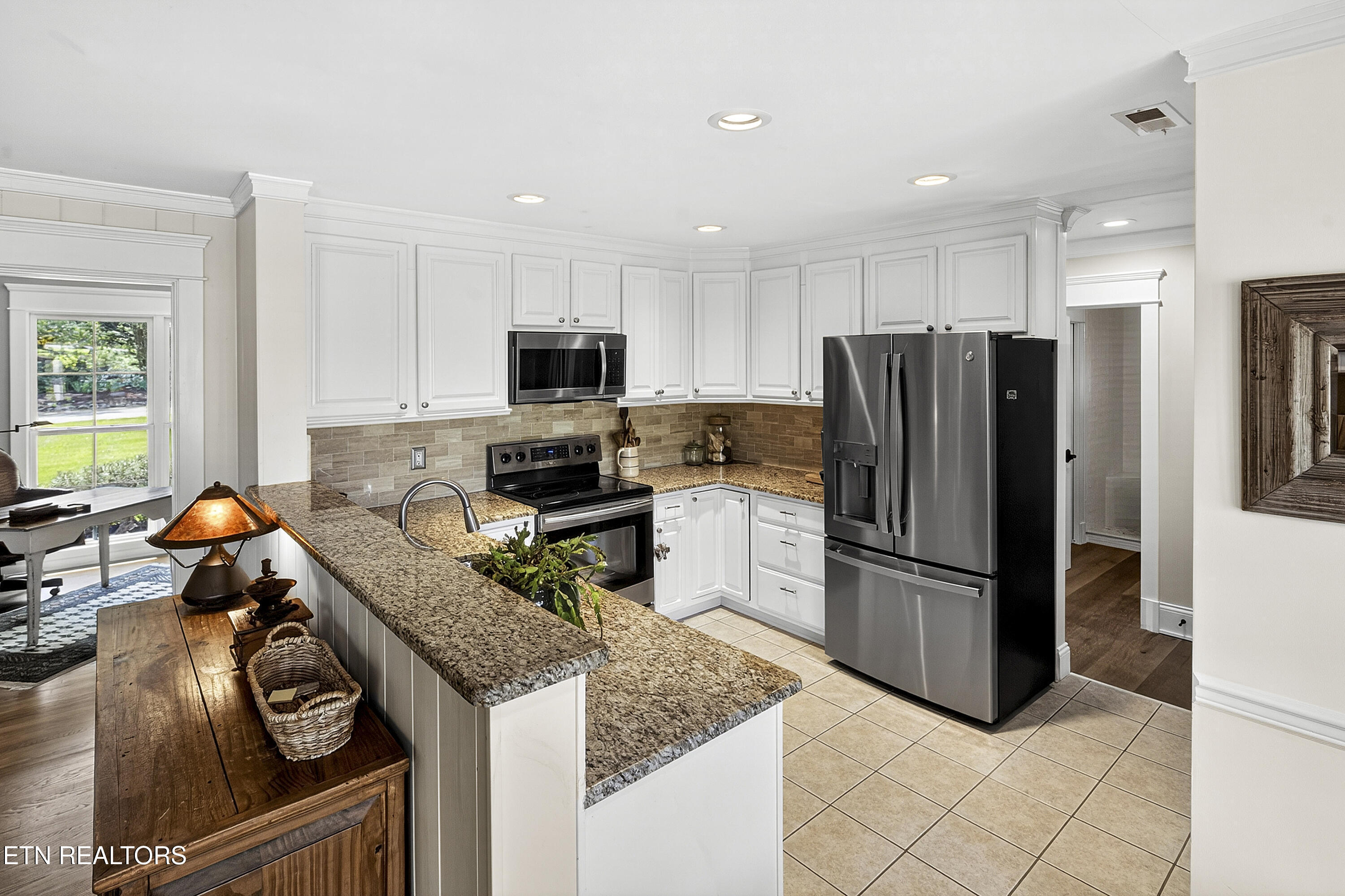 5413 Riverbend Drive