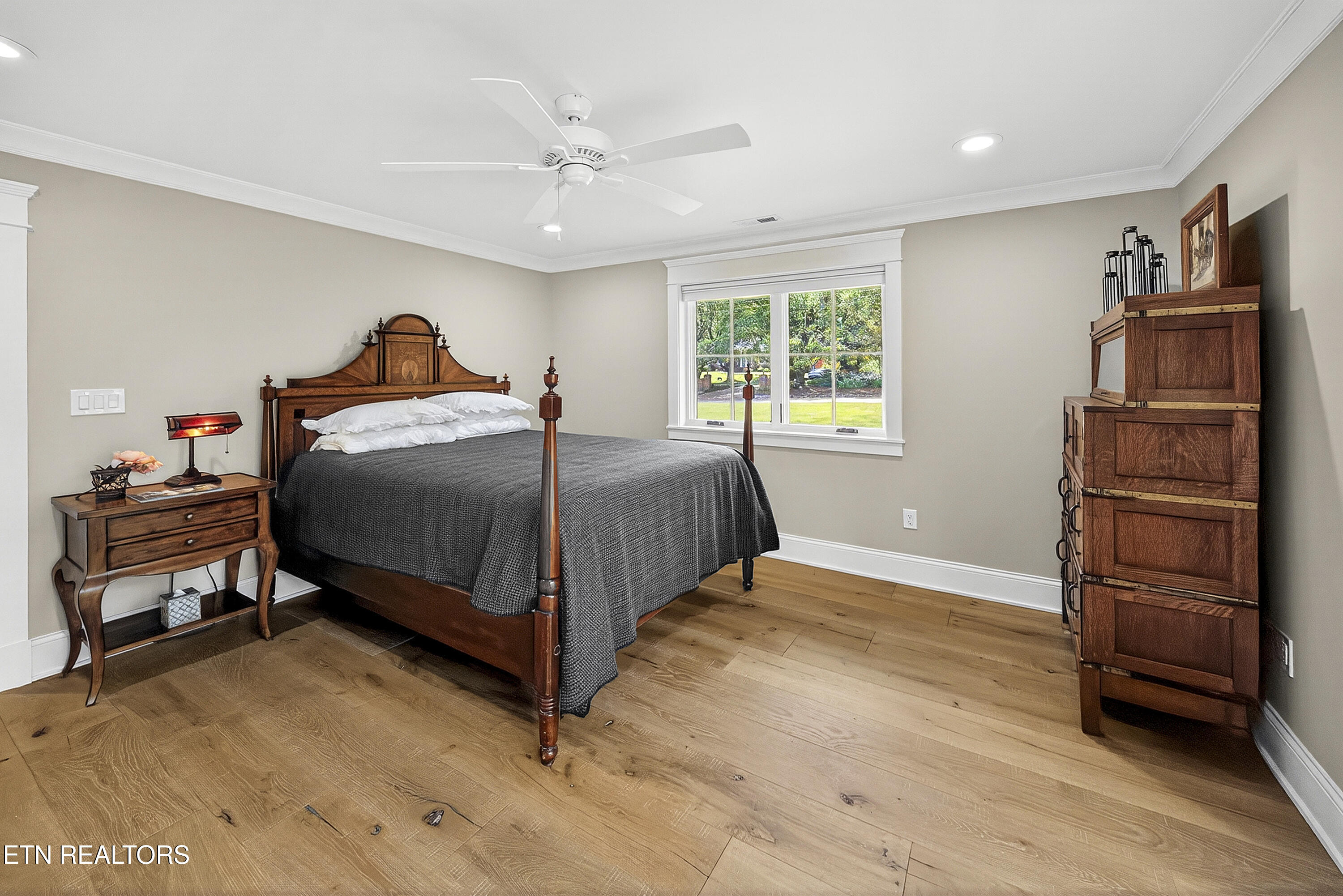 5413 Riverbend Drive