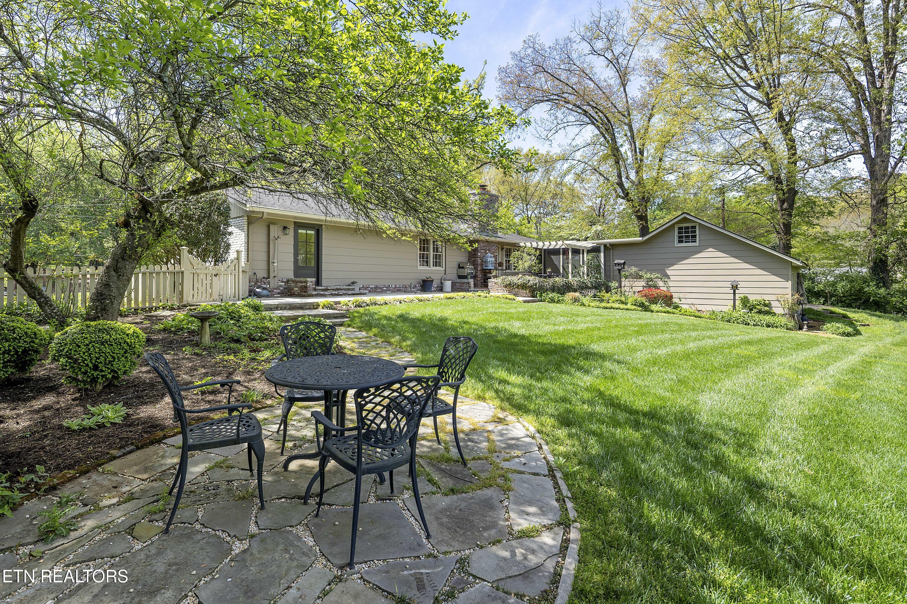 5413 Riverbend Drive