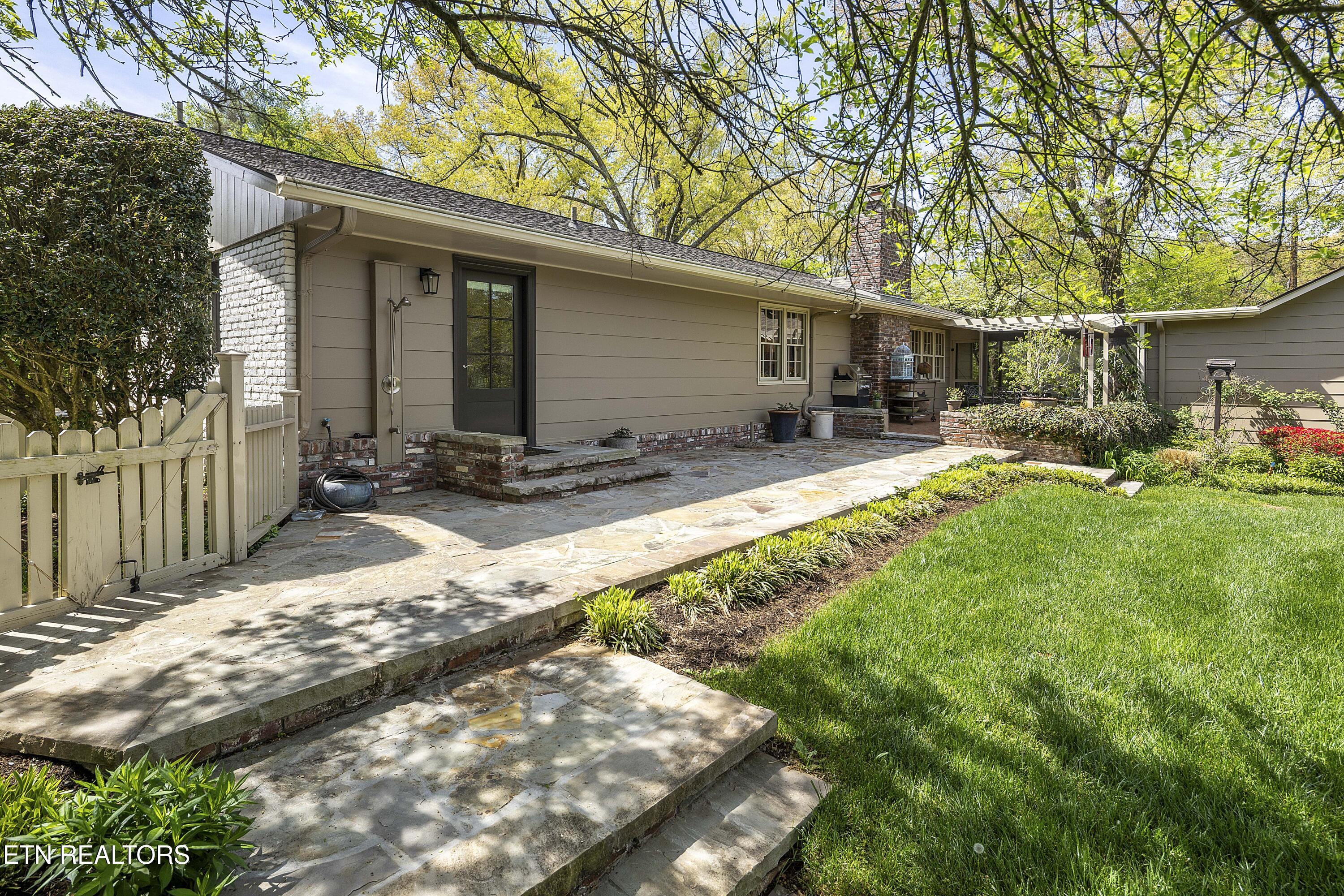 5413 Riverbend Drive