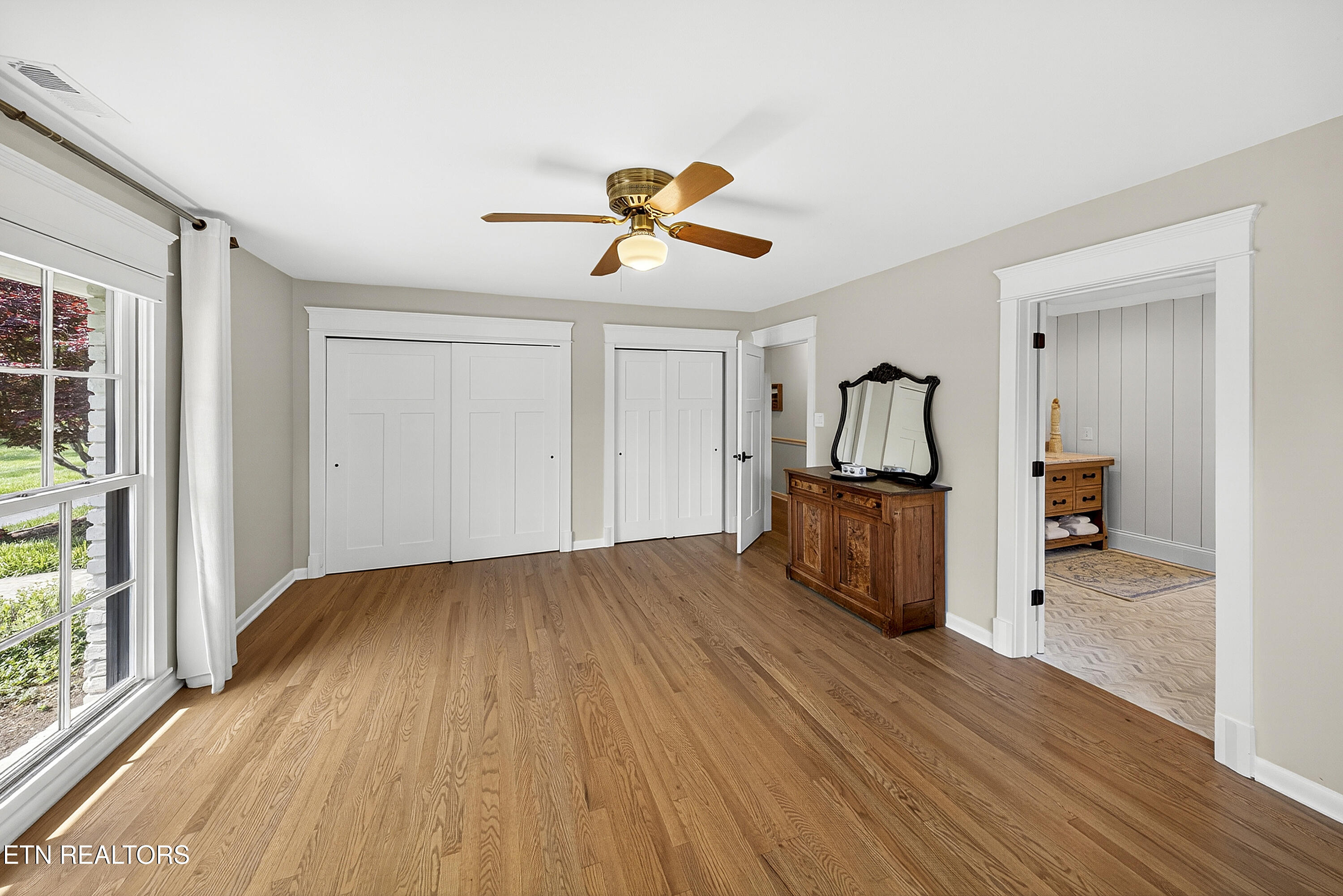 5413 Riverbend Drive