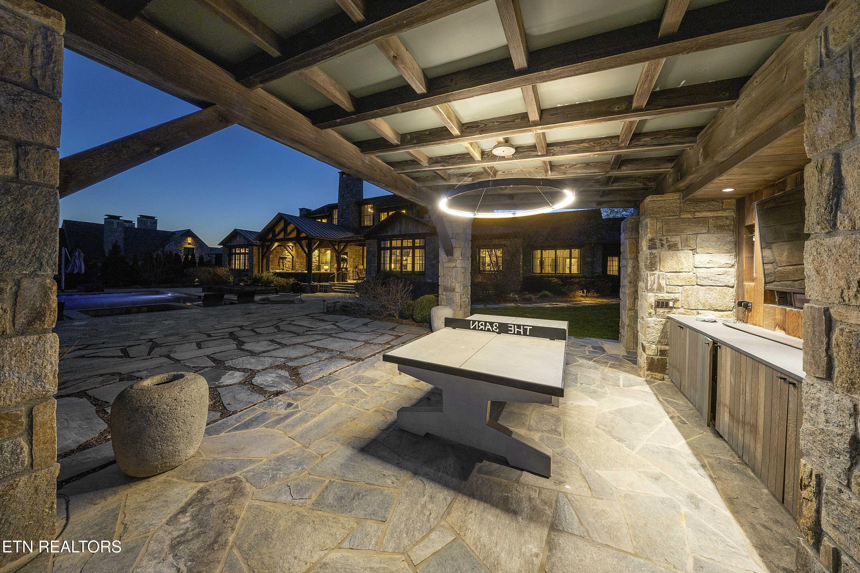 10580 Leonidas Meadow Way