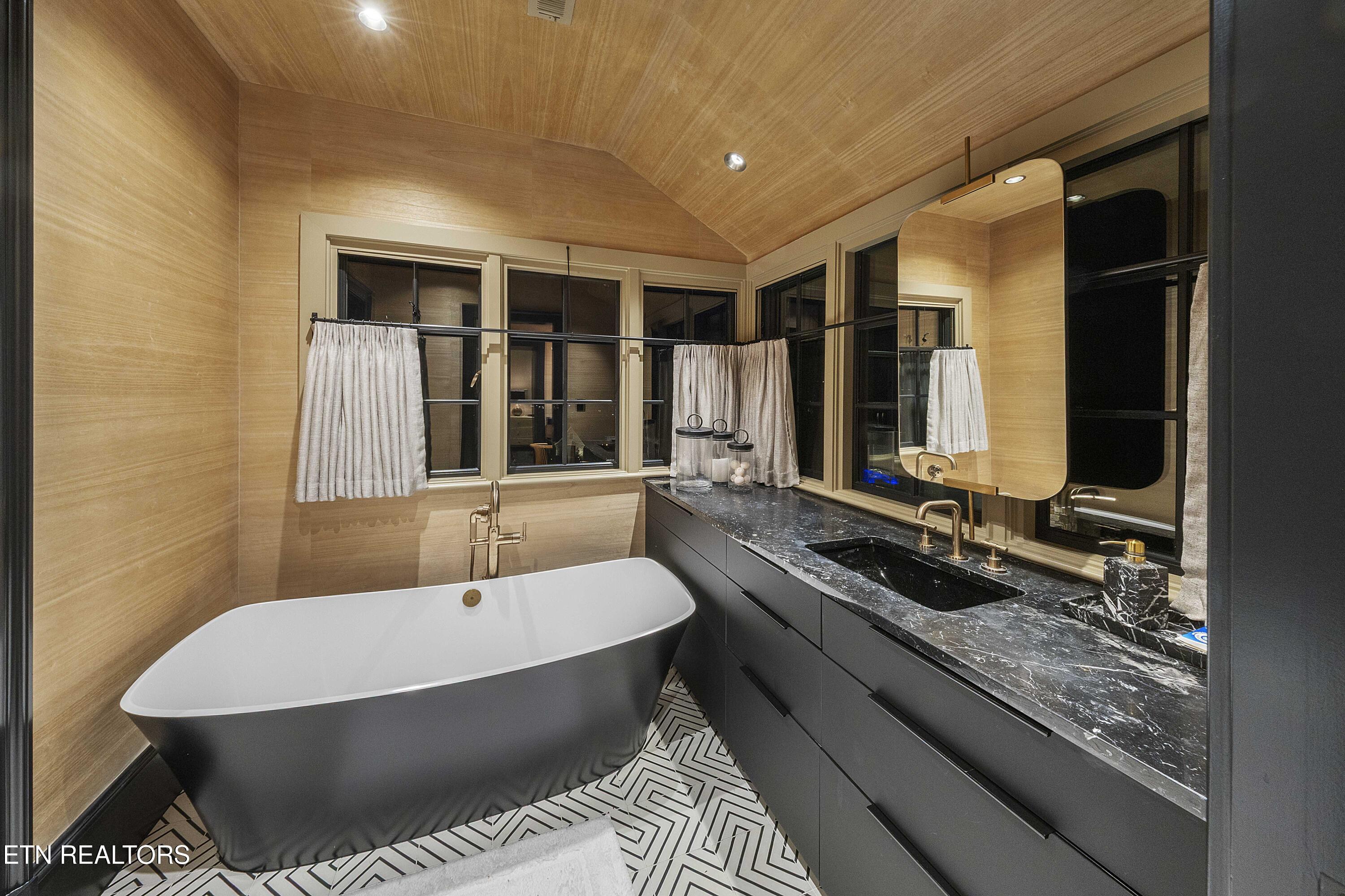 10580 Leonidas Meadow Way