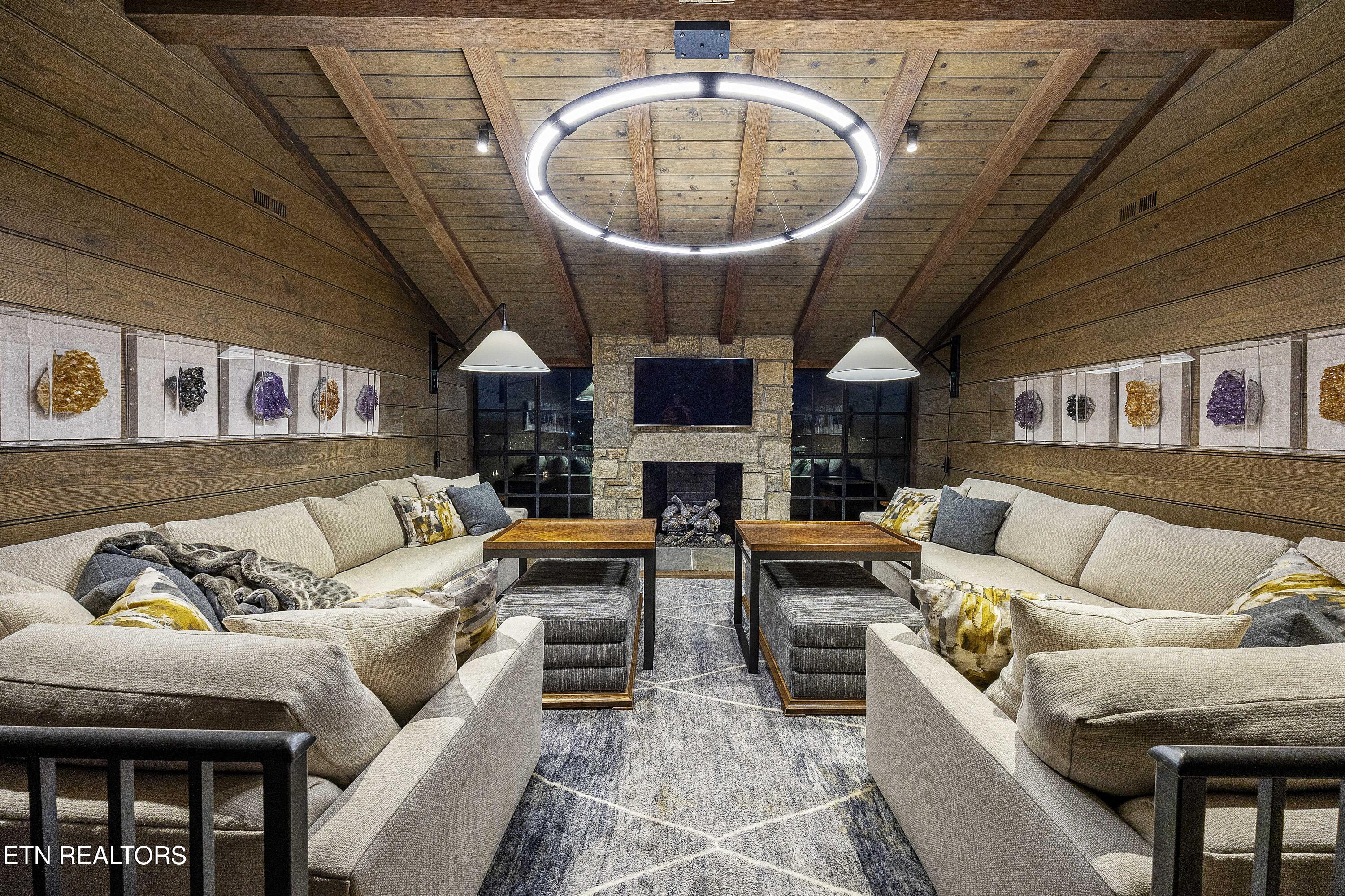 10580 Leonidas Meadow Way