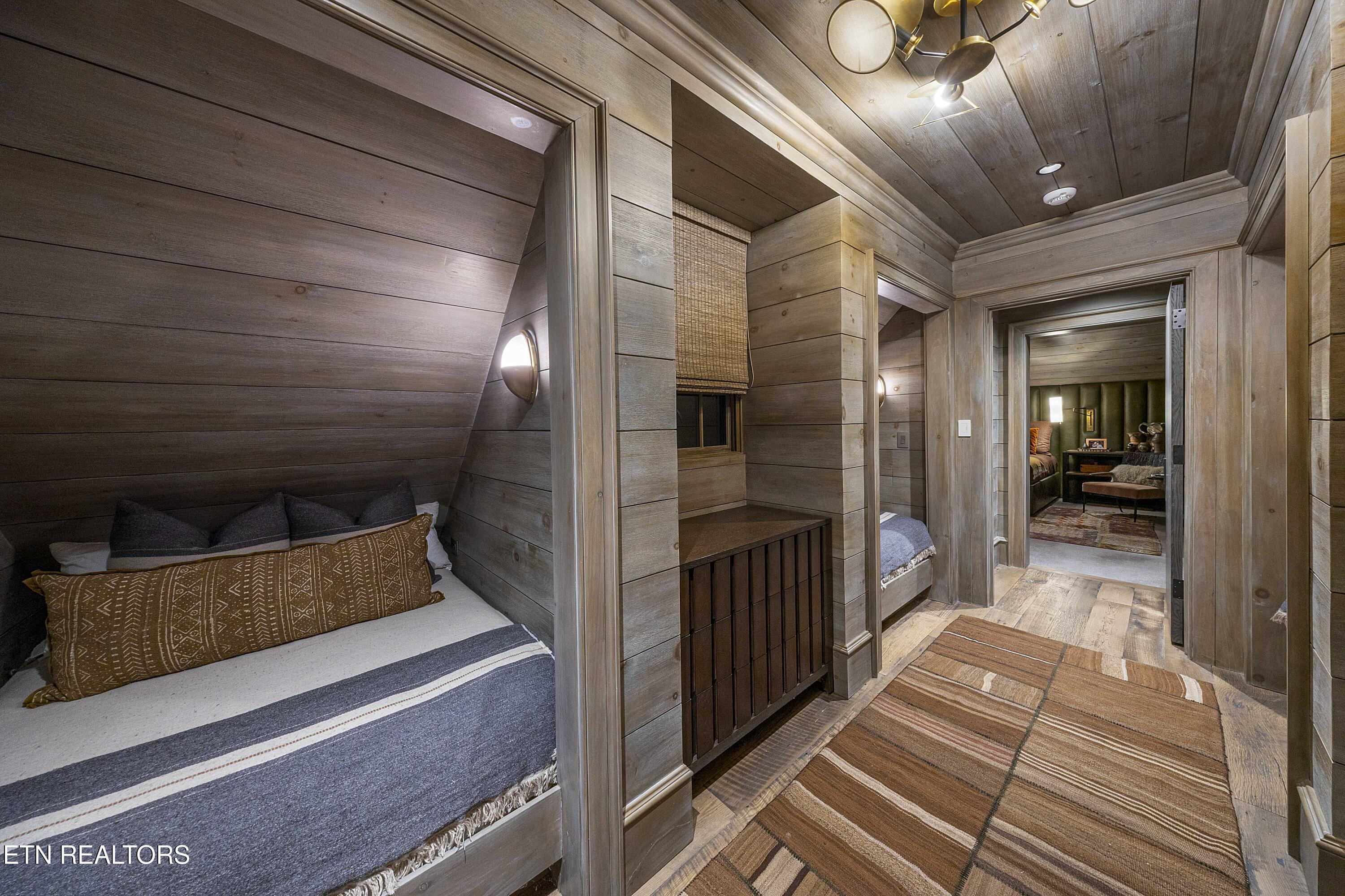 10580 Leonidas Meadow Way