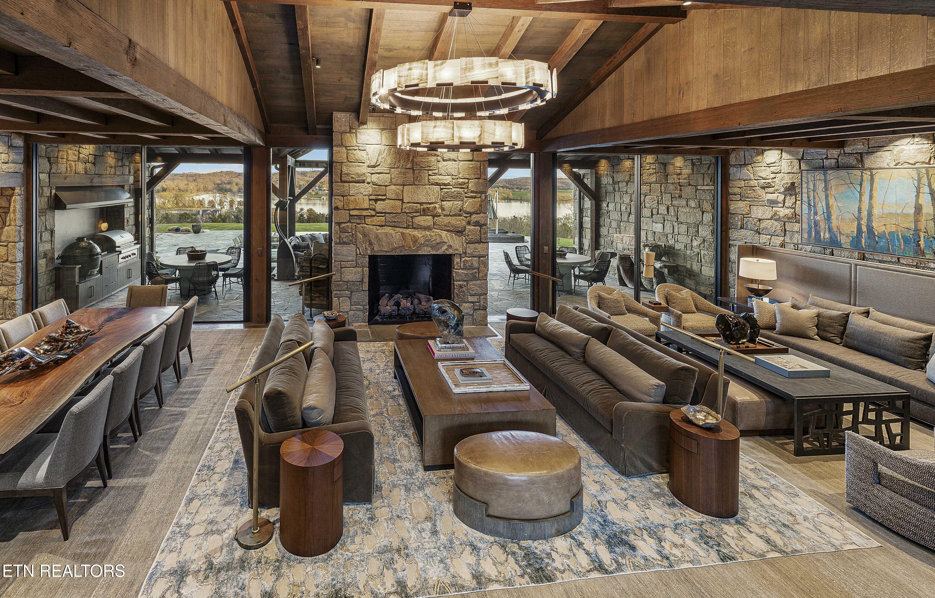 10580 Leonidas Meadow Way