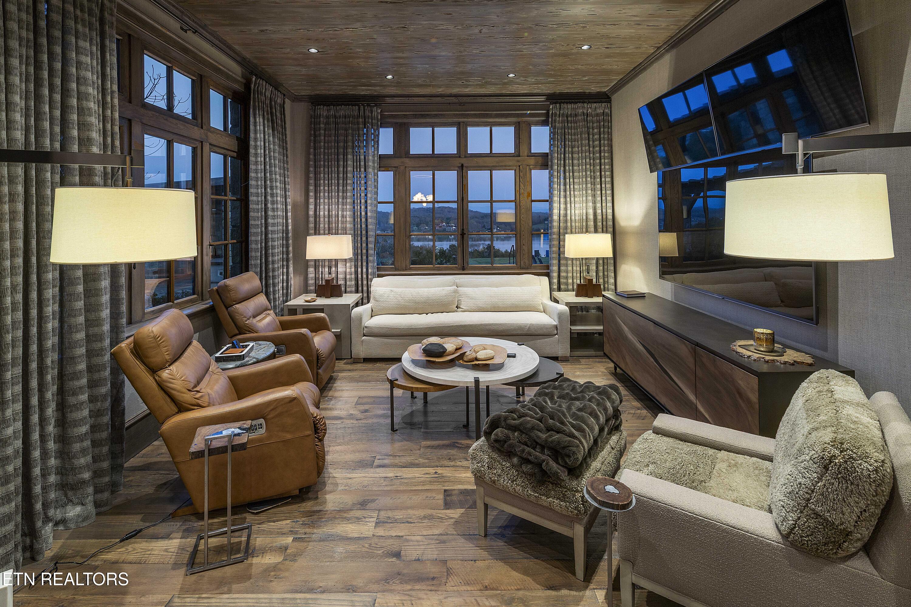 10580 Leonidas Meadow Way