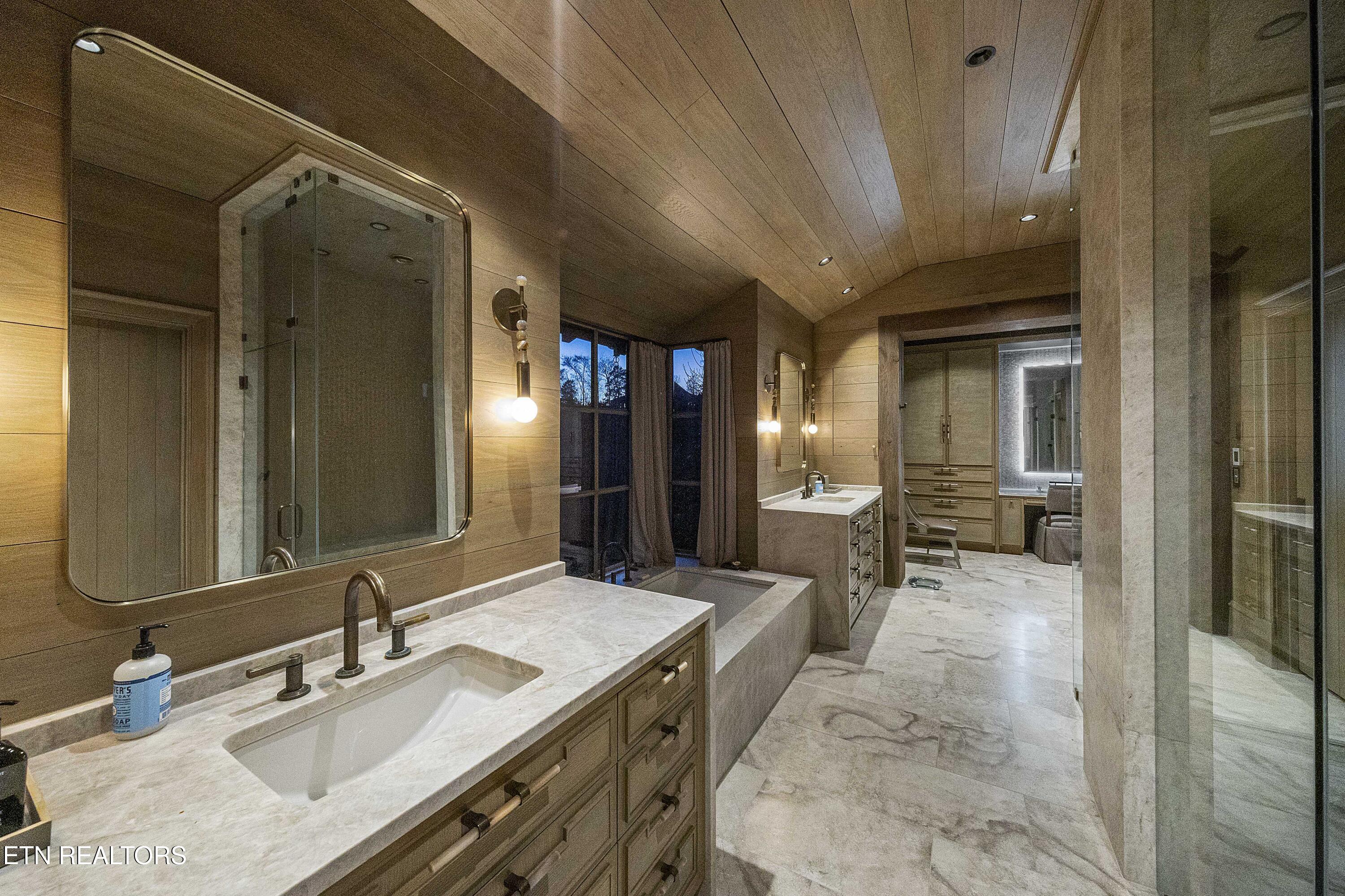 10580 Leonidas Meadow Way