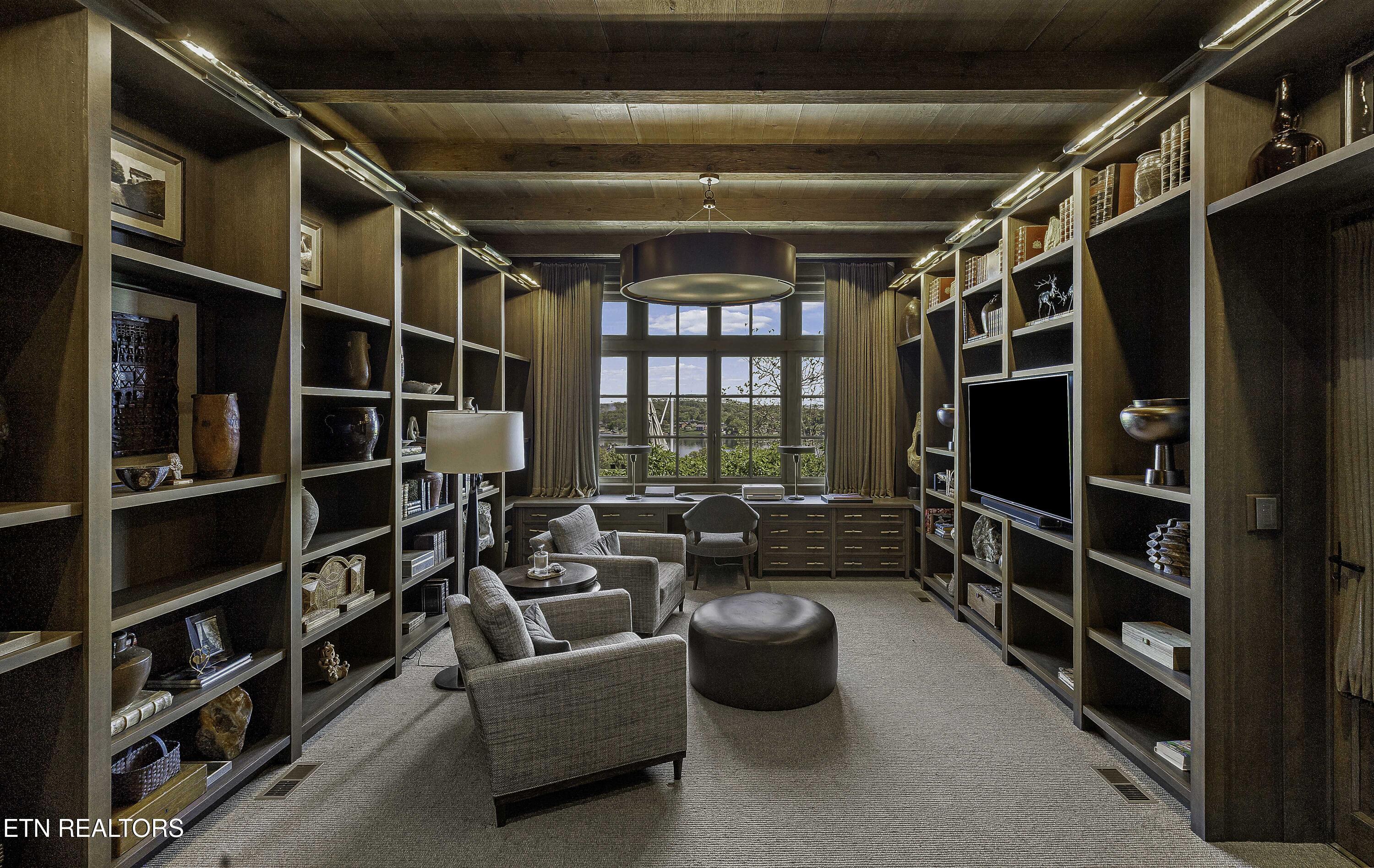 10580 Leonidas Meadow Way