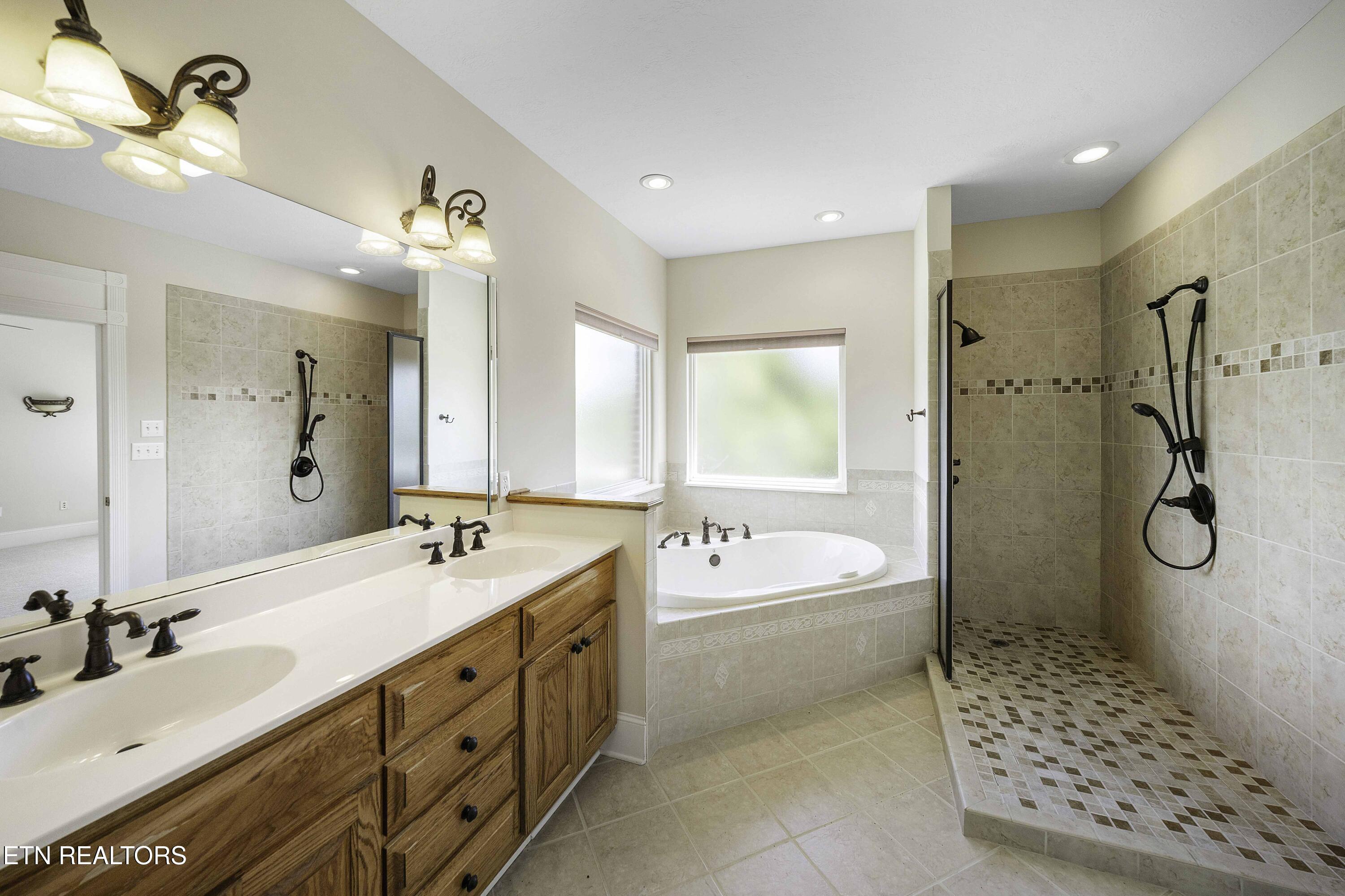 2760 Holston River Drive