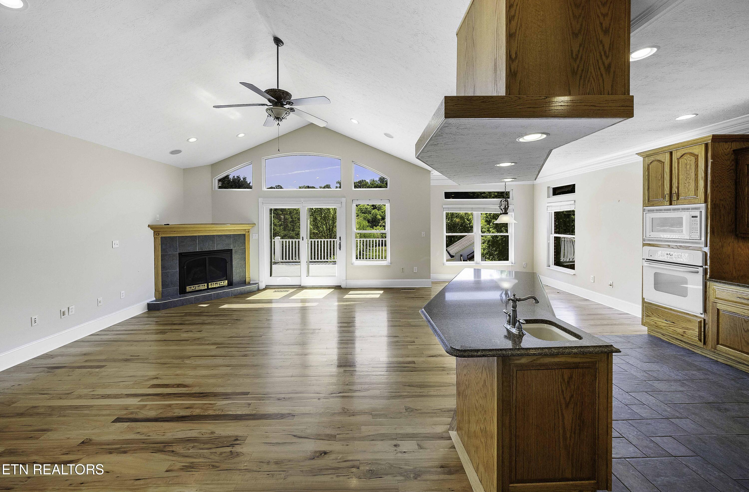 2760 Holston River Drive