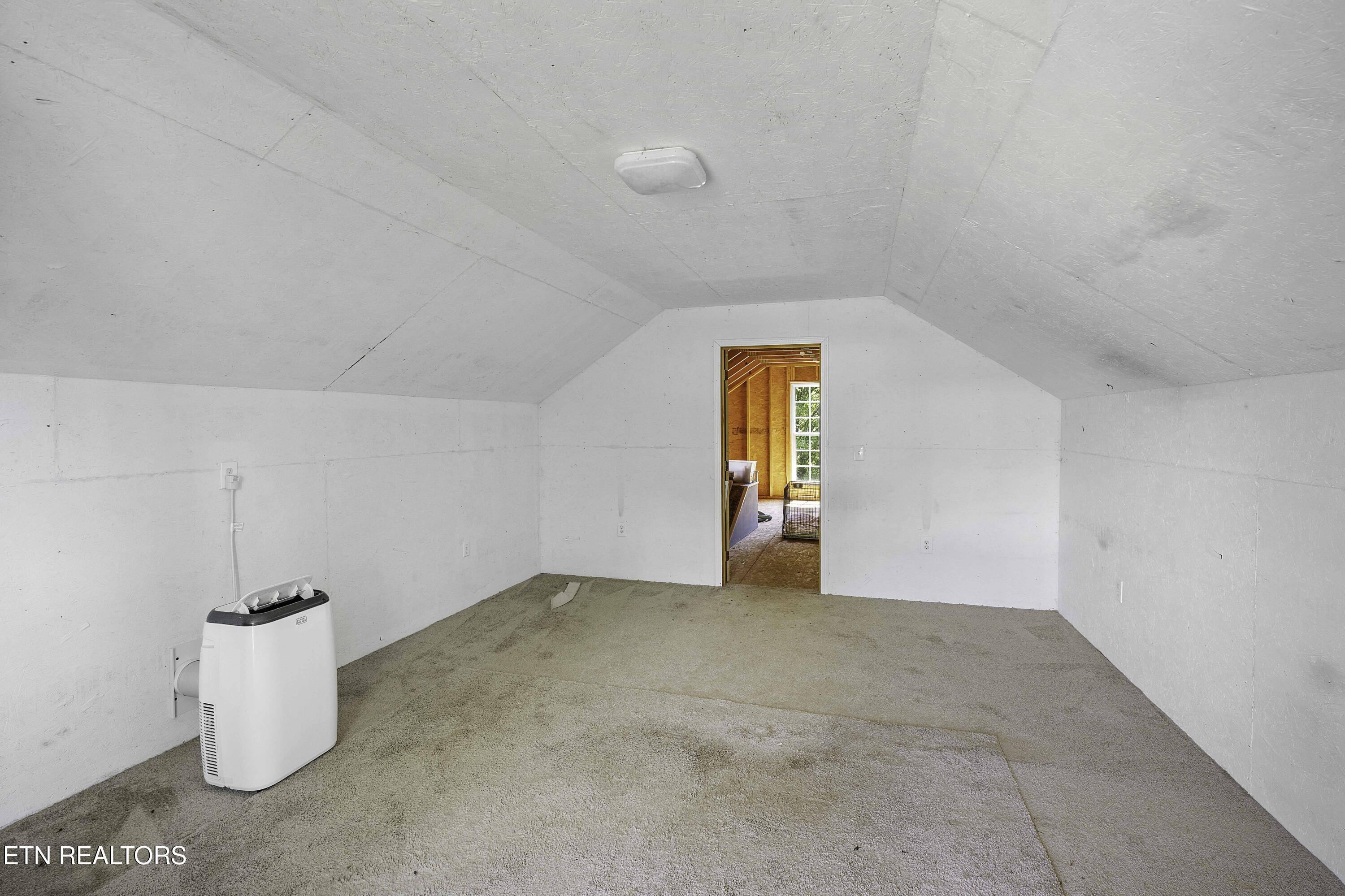 2760 Holston River Drive