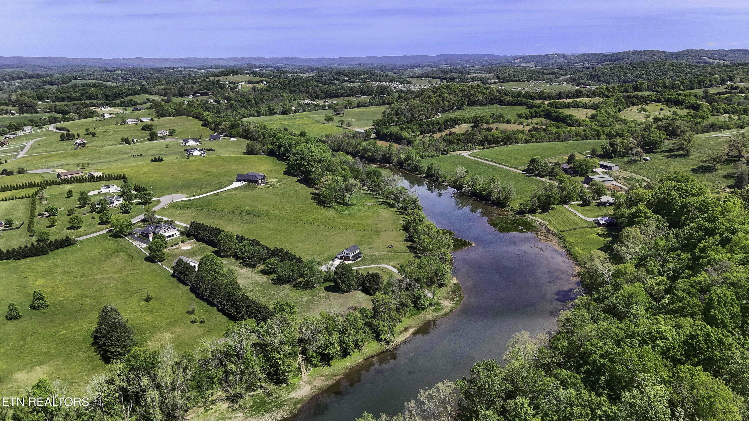 2760 Holston River Drive