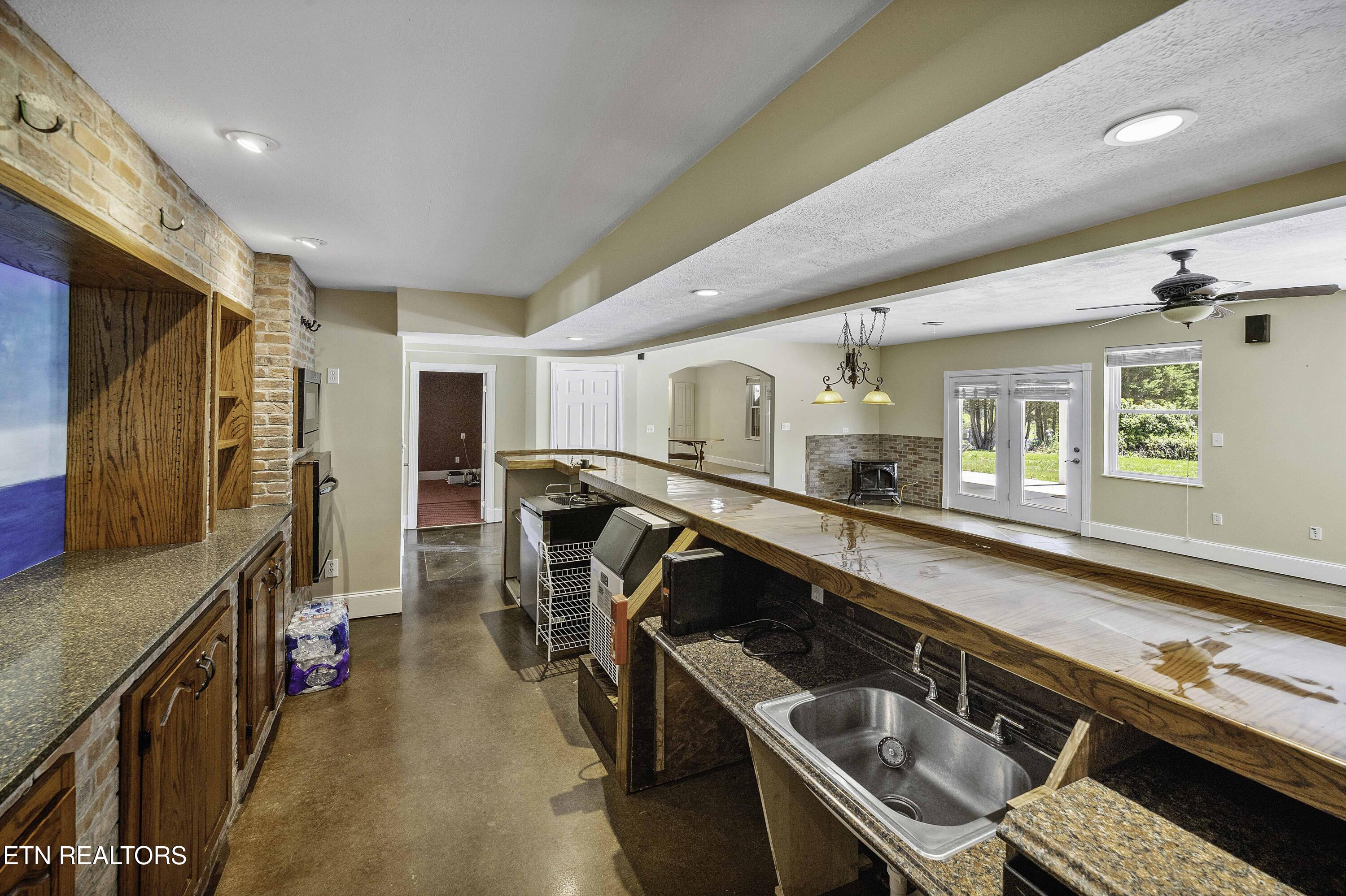 2760 Holston River Drive