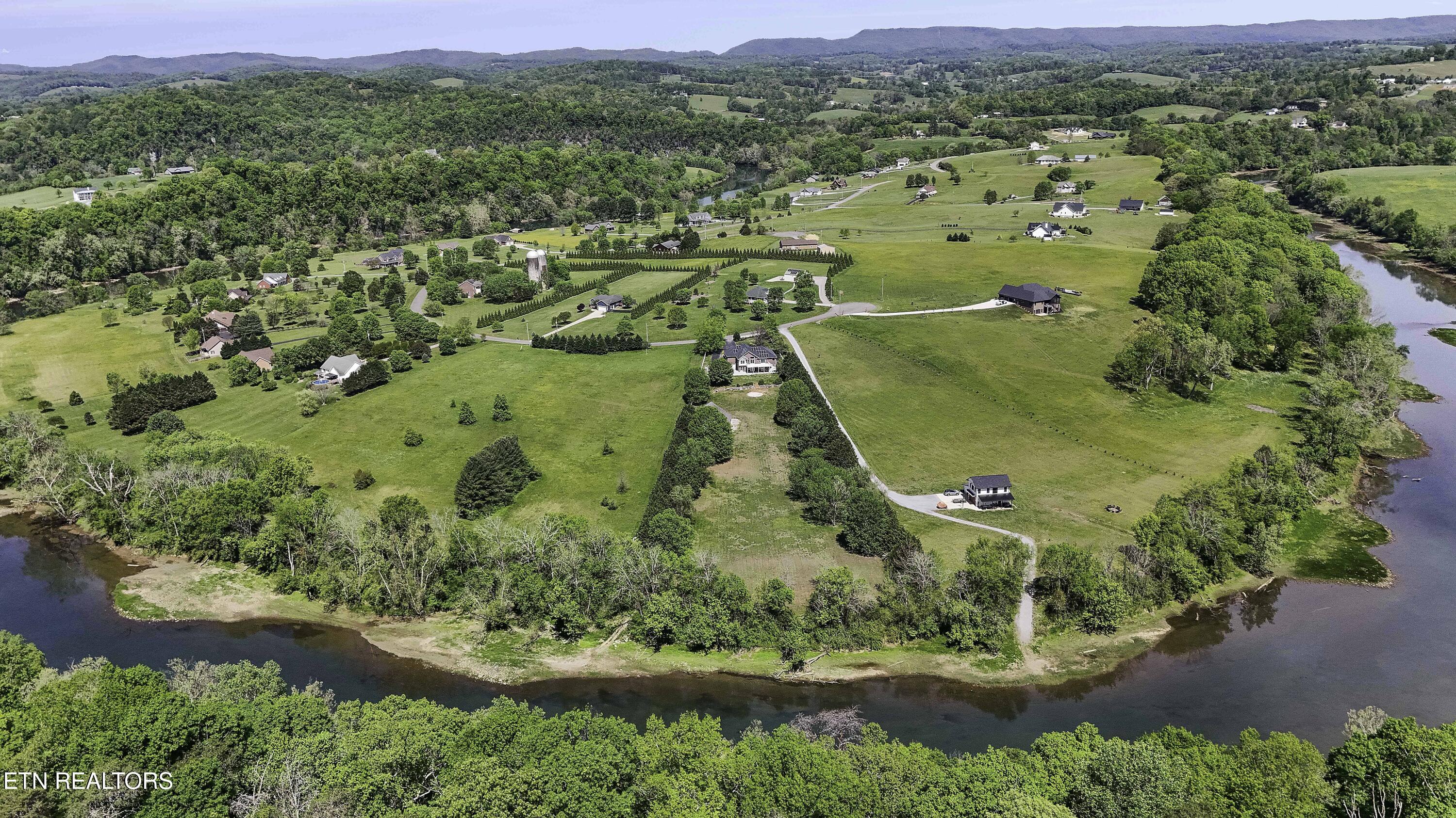 2760 Holston River Drive