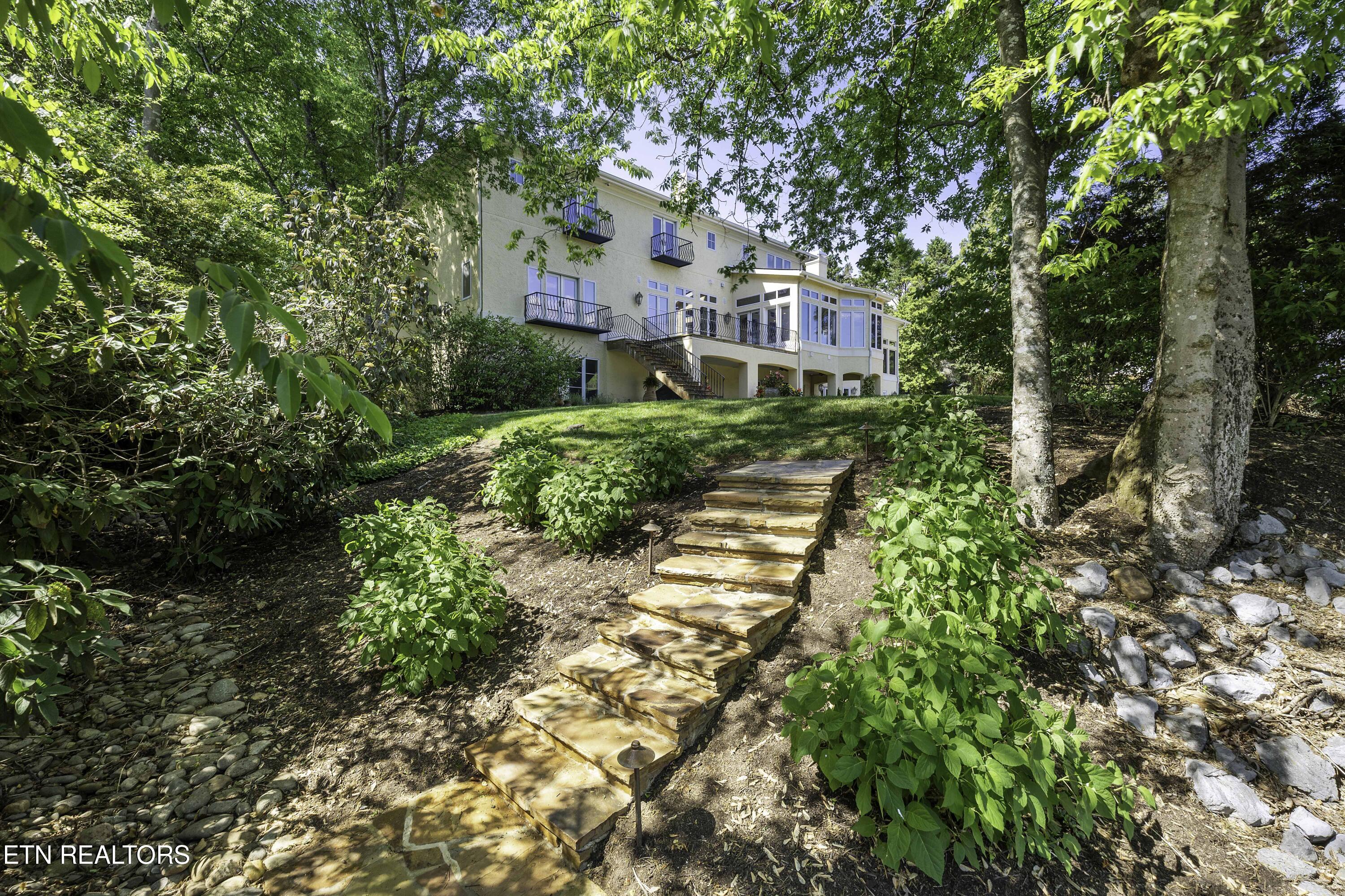 3540 Captains Way