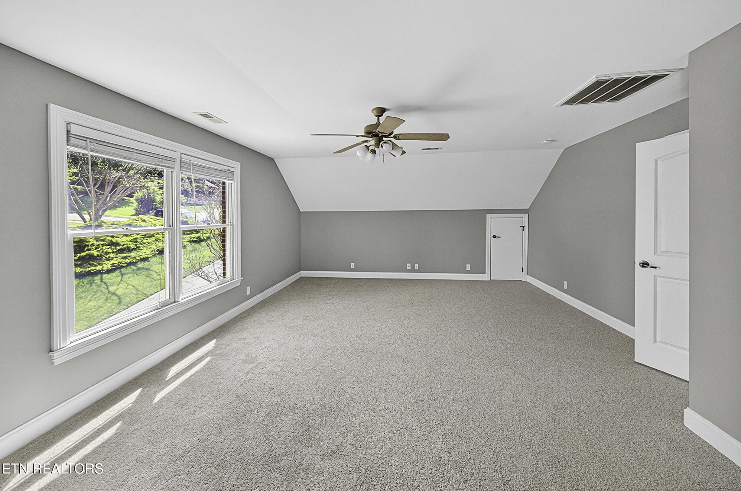 12649 Bayview Drive