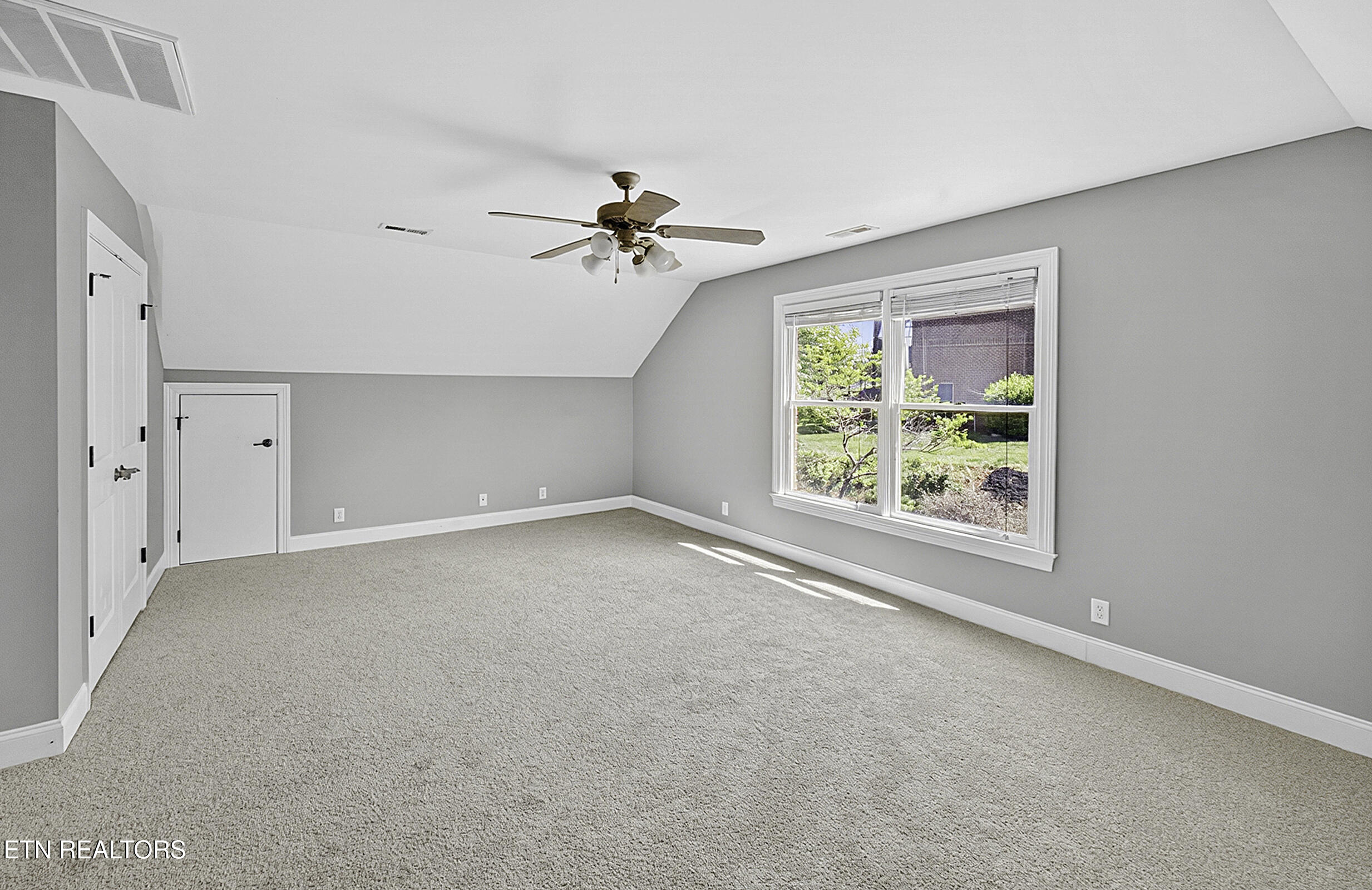 12649 Bayview Drive