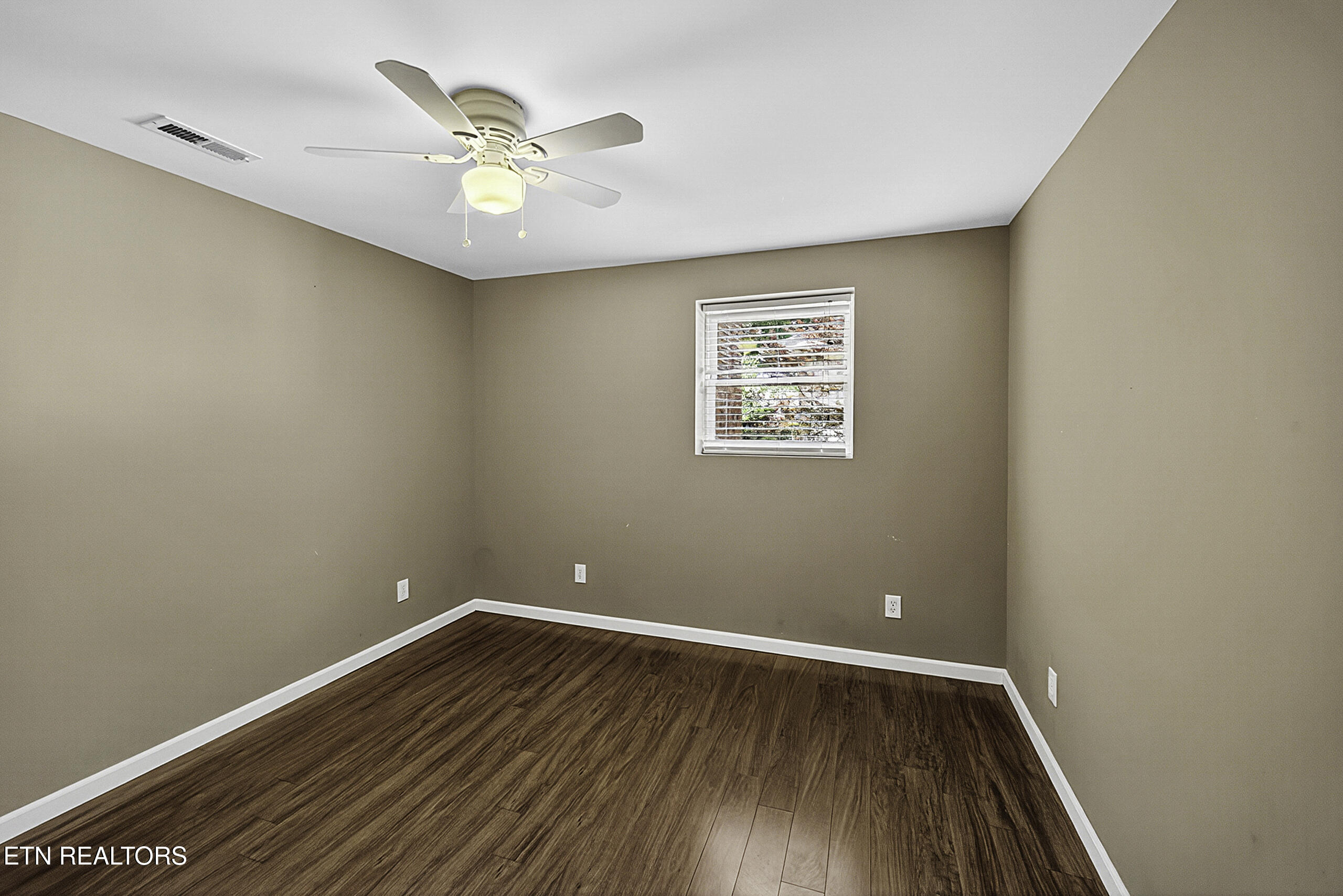 12649 Bayview Drive