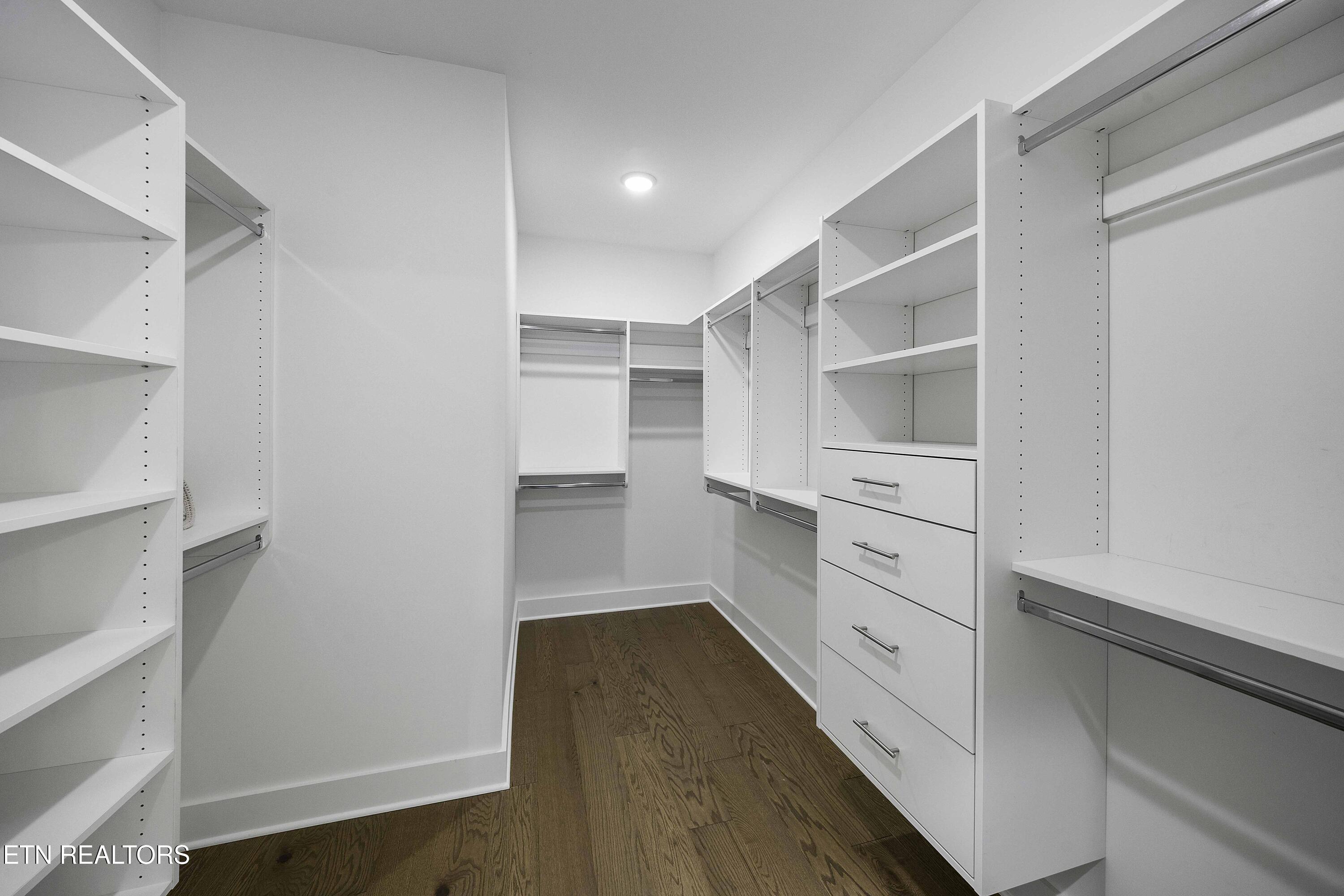 9421 Horizon Drive