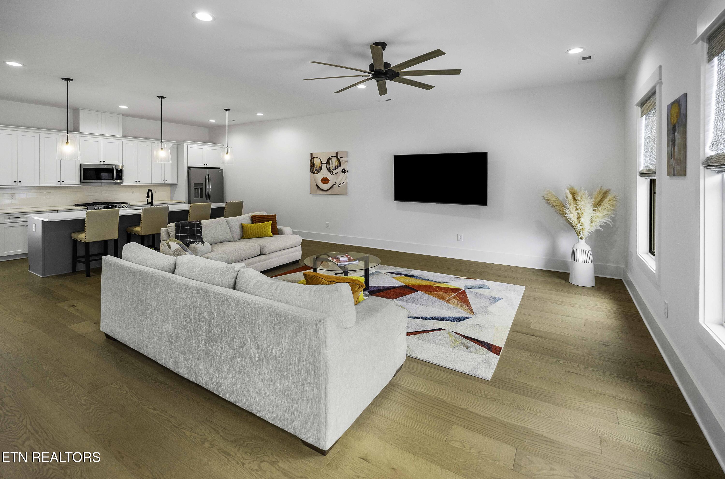 9421 Horizon Drive
