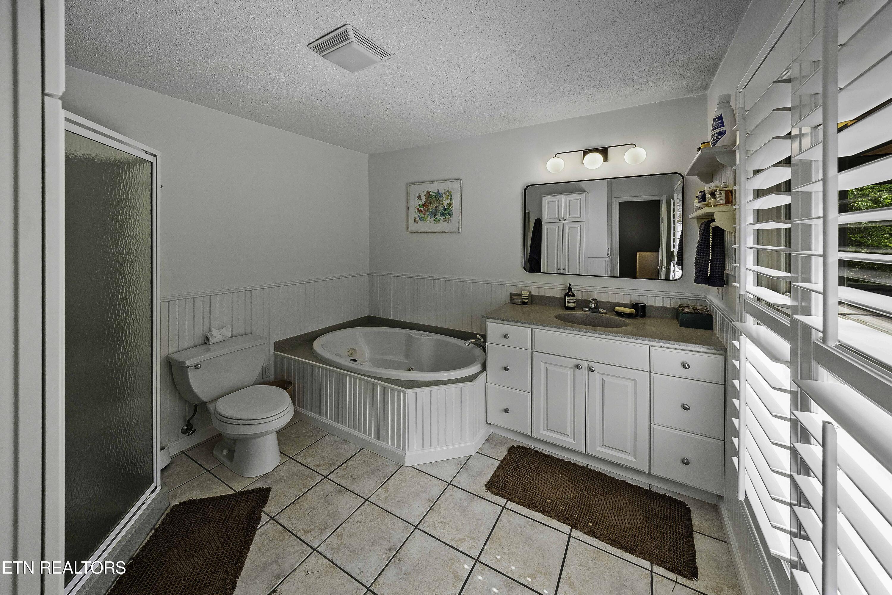 4317 Hiawatha Drive