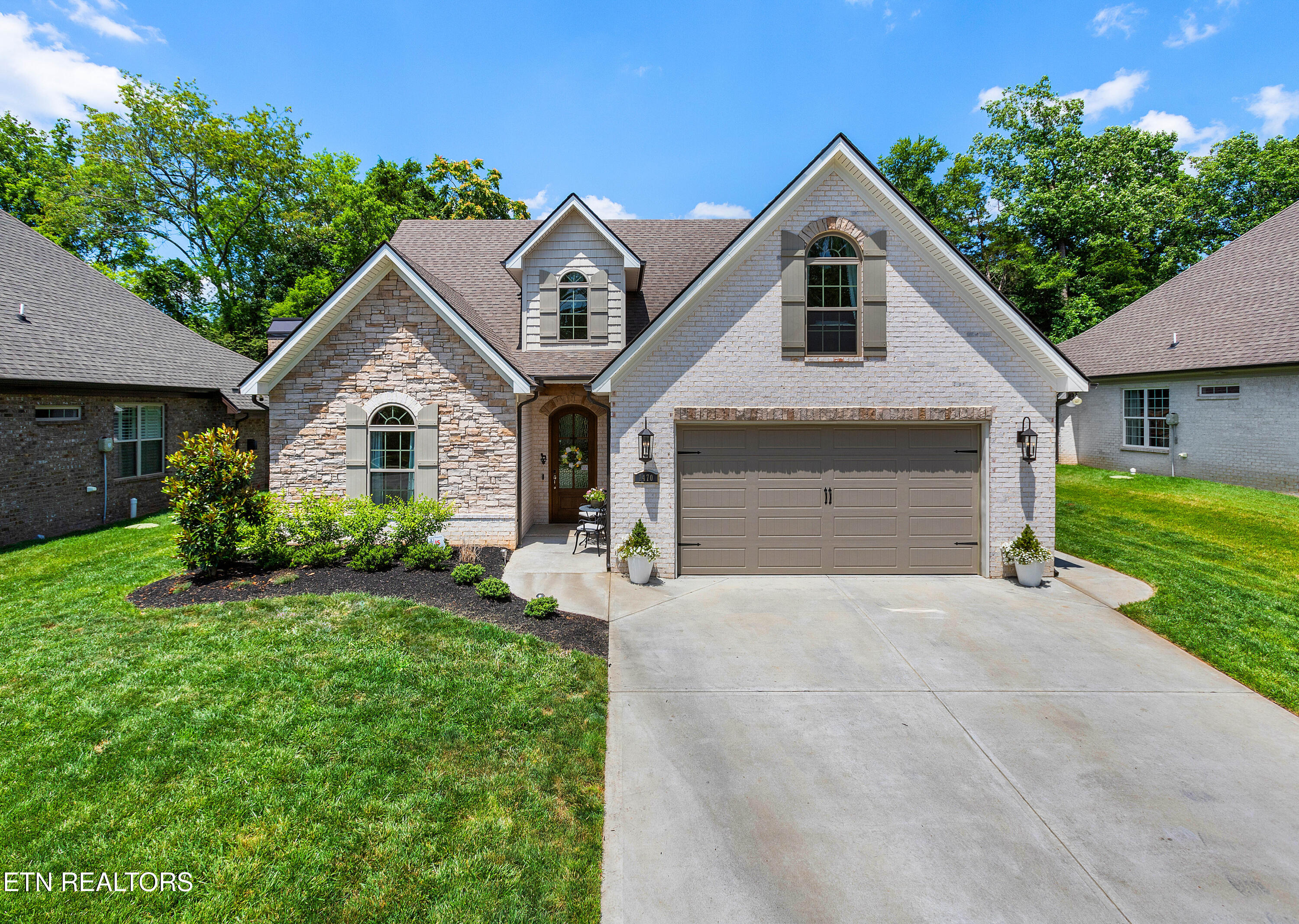 1470 Bronze Lane