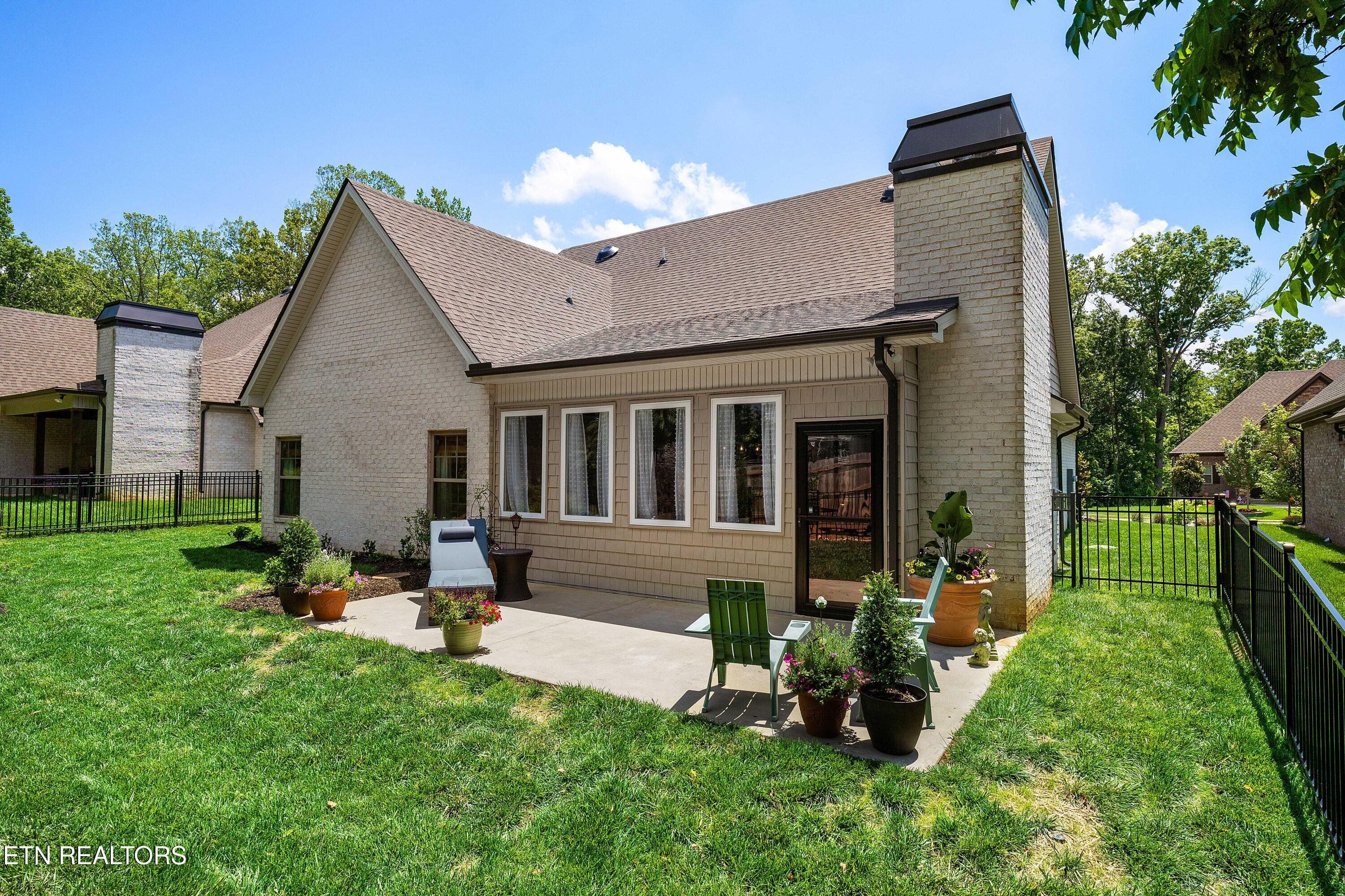 1470 Bronze Lane