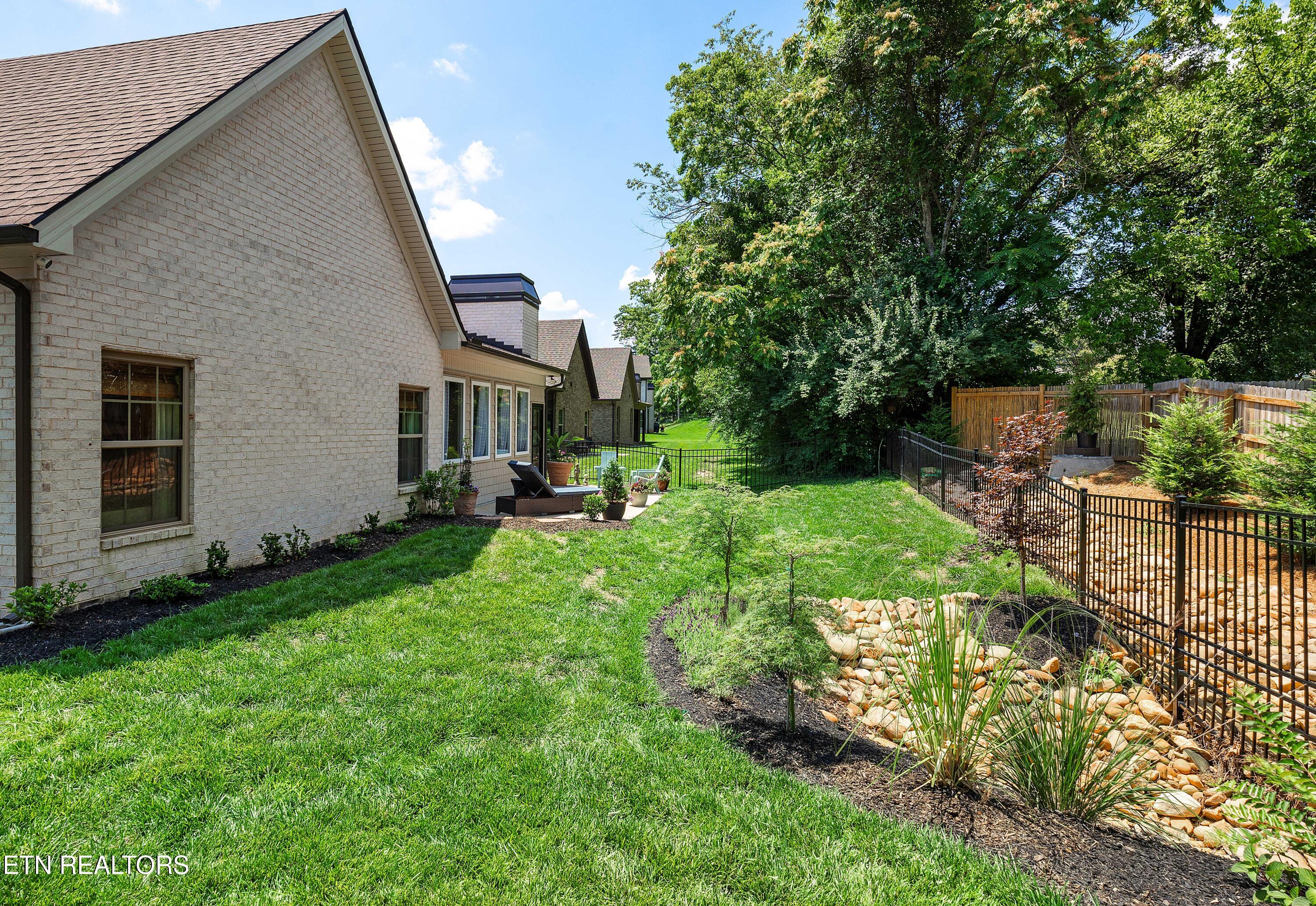 1470 Bronze Lane