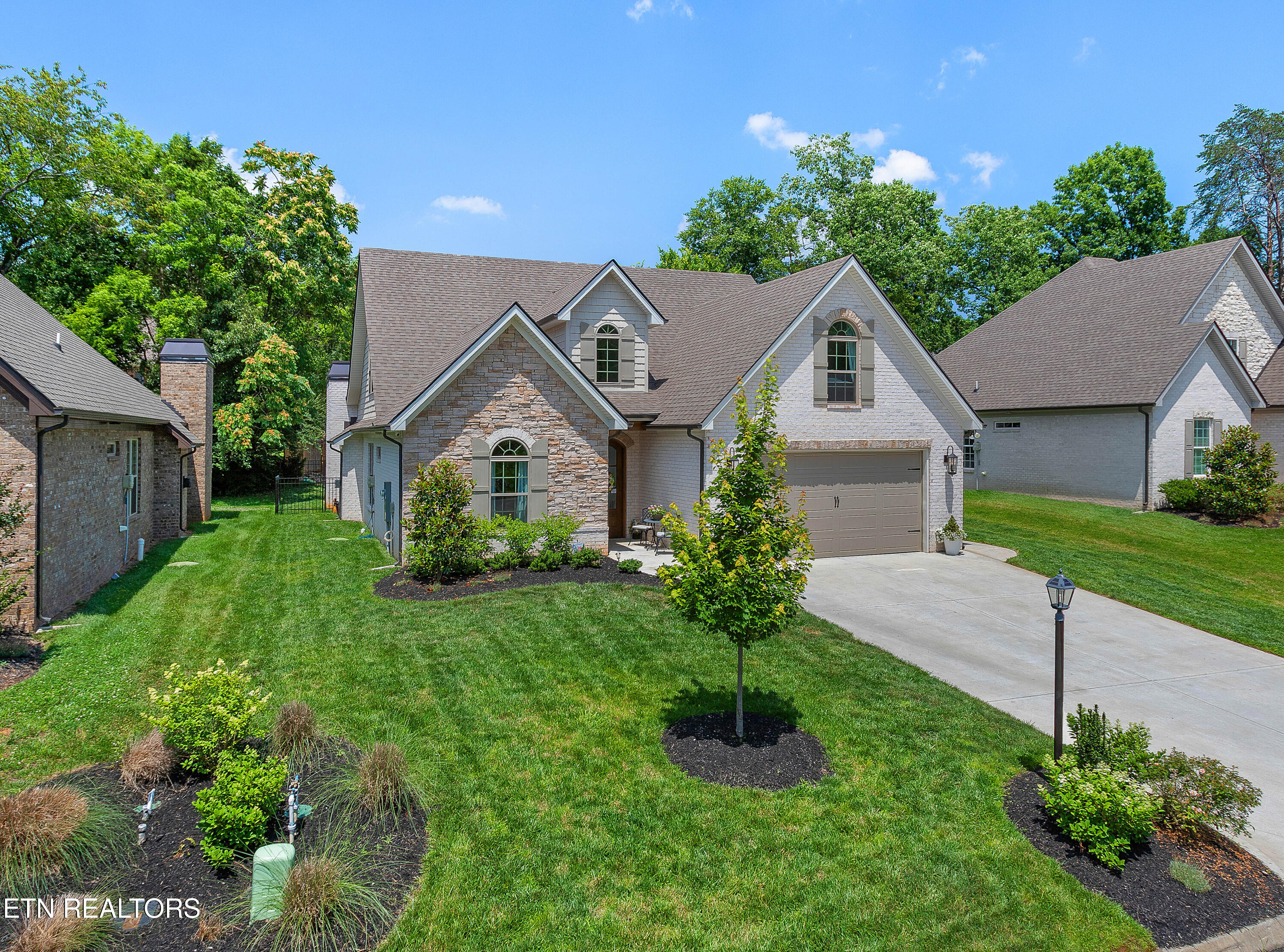 1470 Bronze Lane