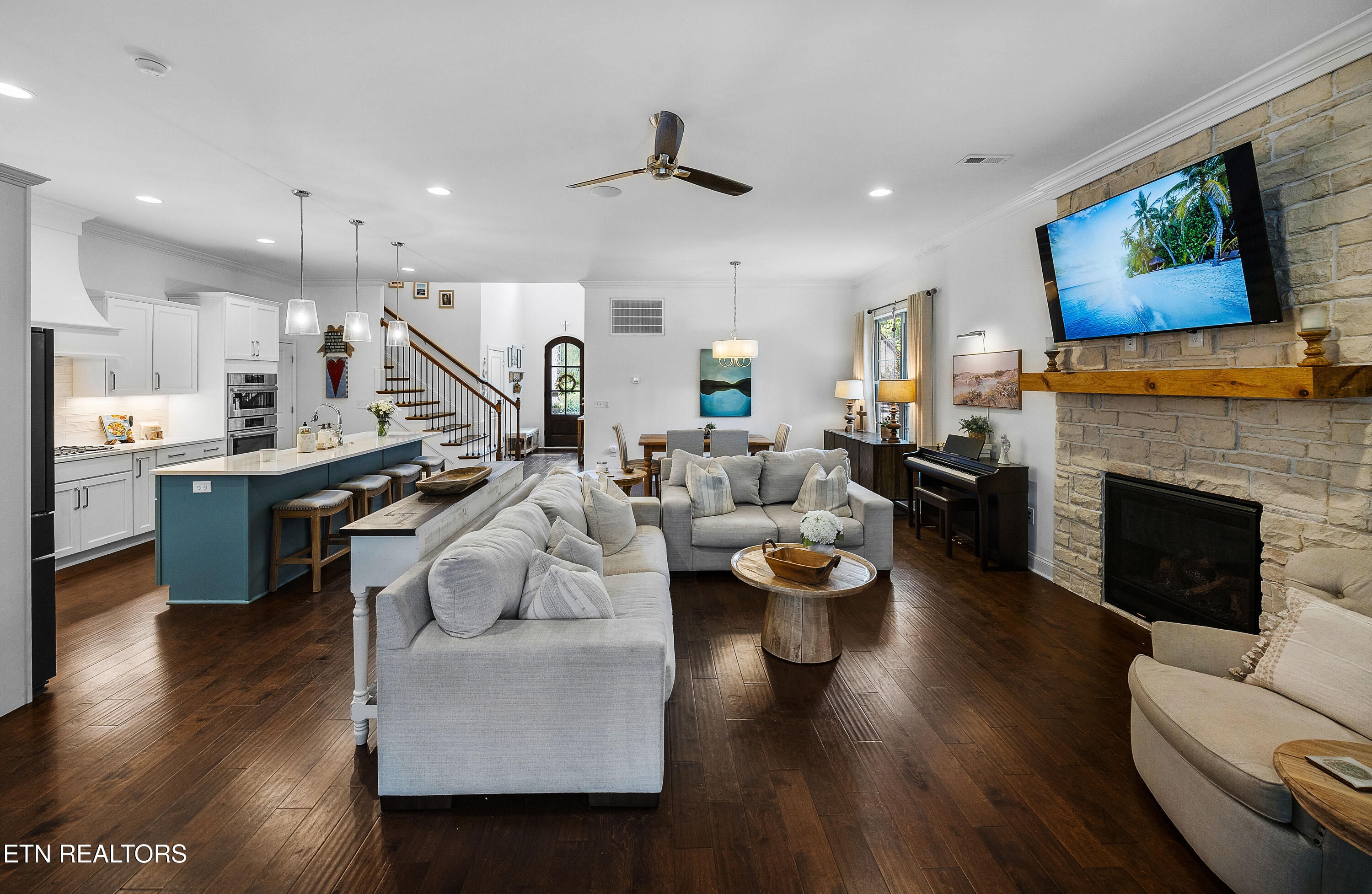 1470 Bronze Lane
