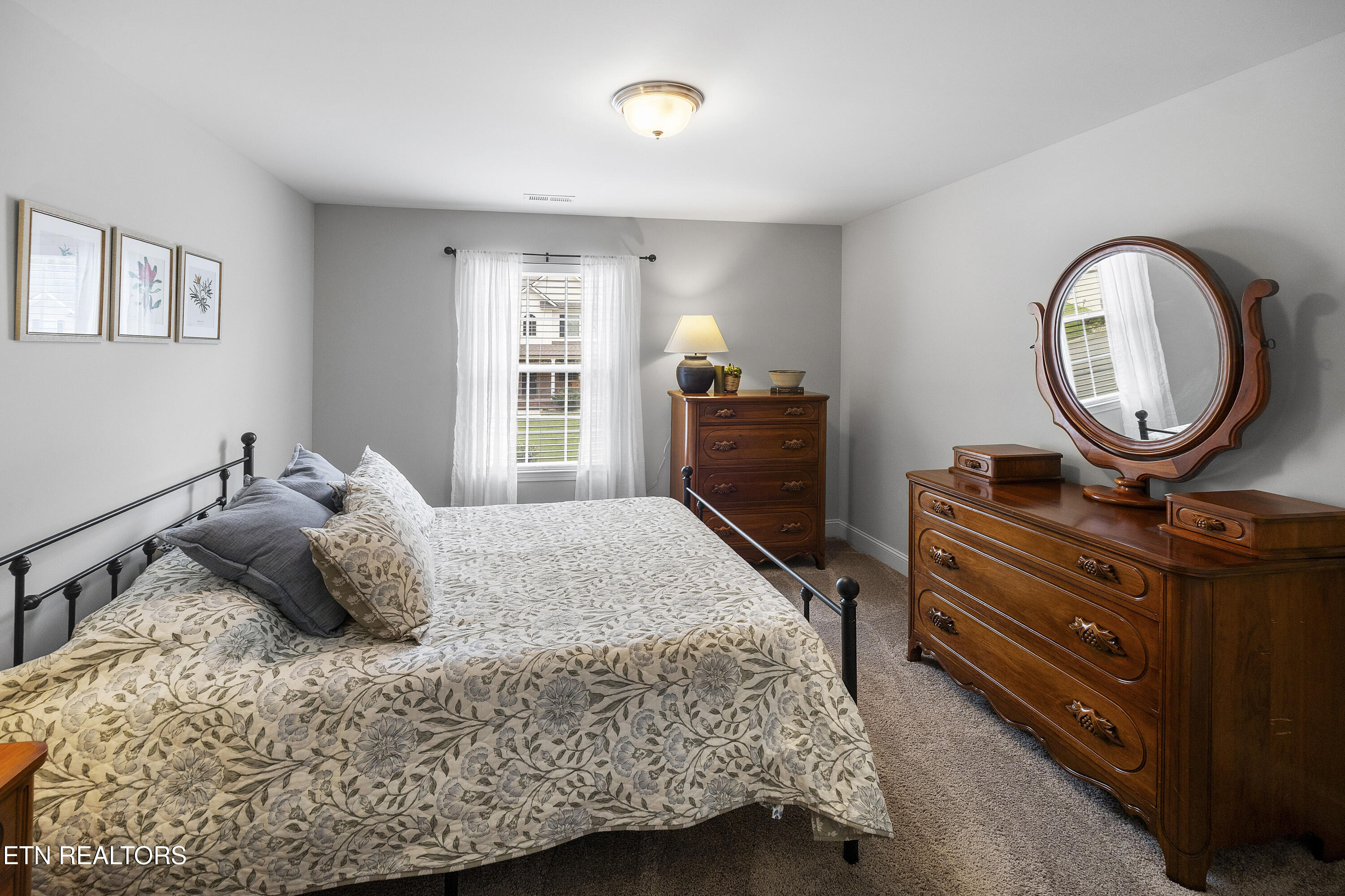 3055 Oakwood Hills Lane