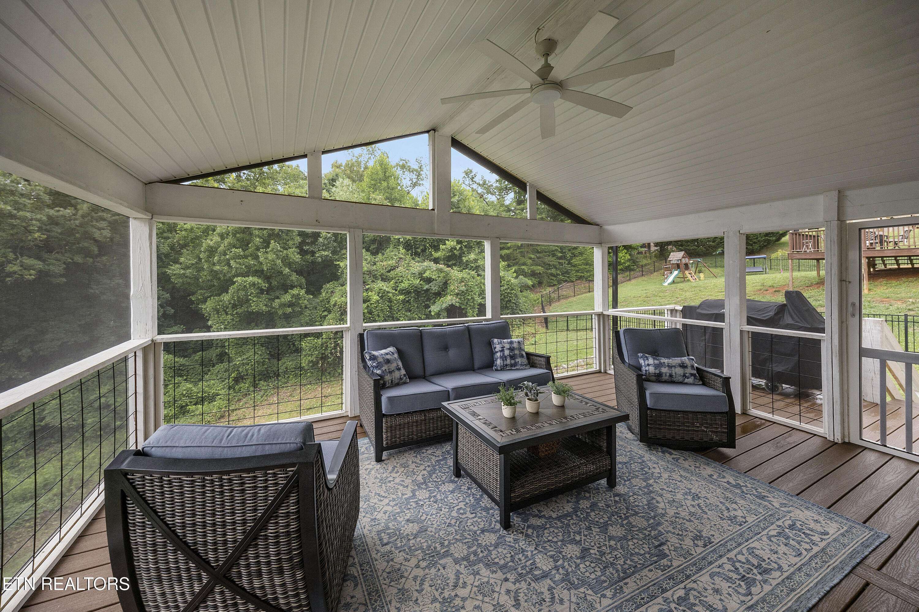 3055 Oakwood Hills Lane