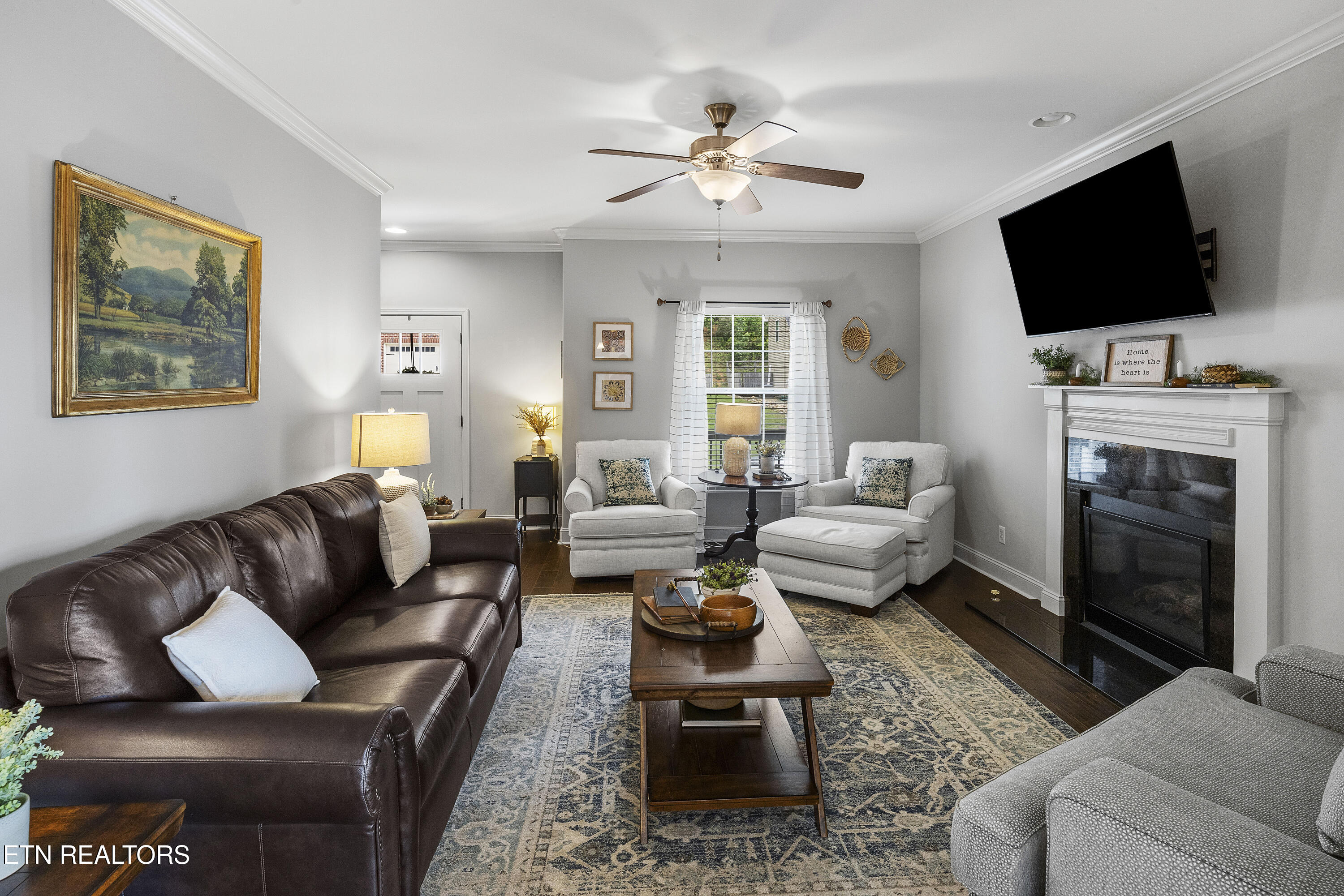 3055 Oakwood Hills Lane