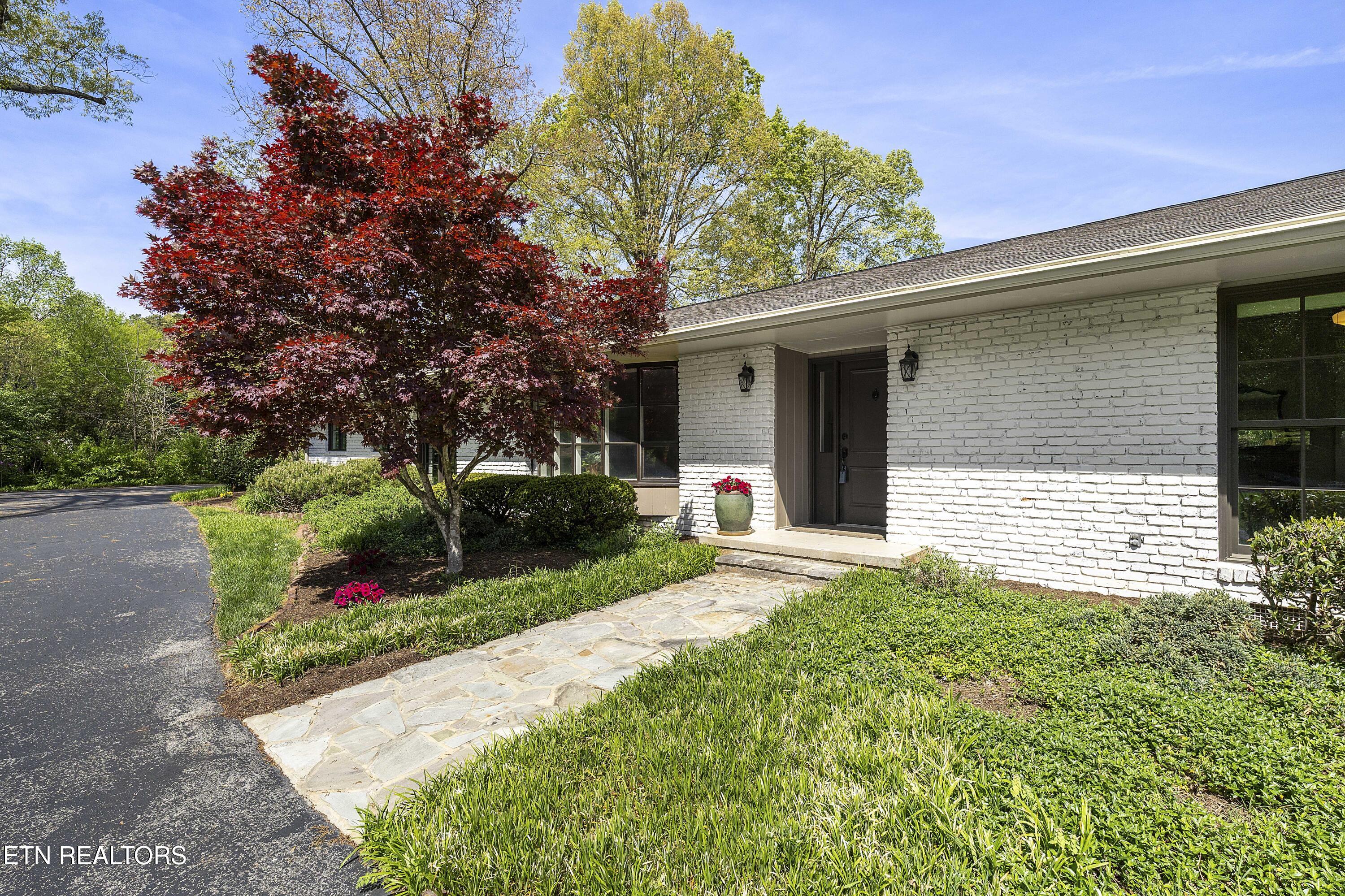 5413 Riverbend Drive
