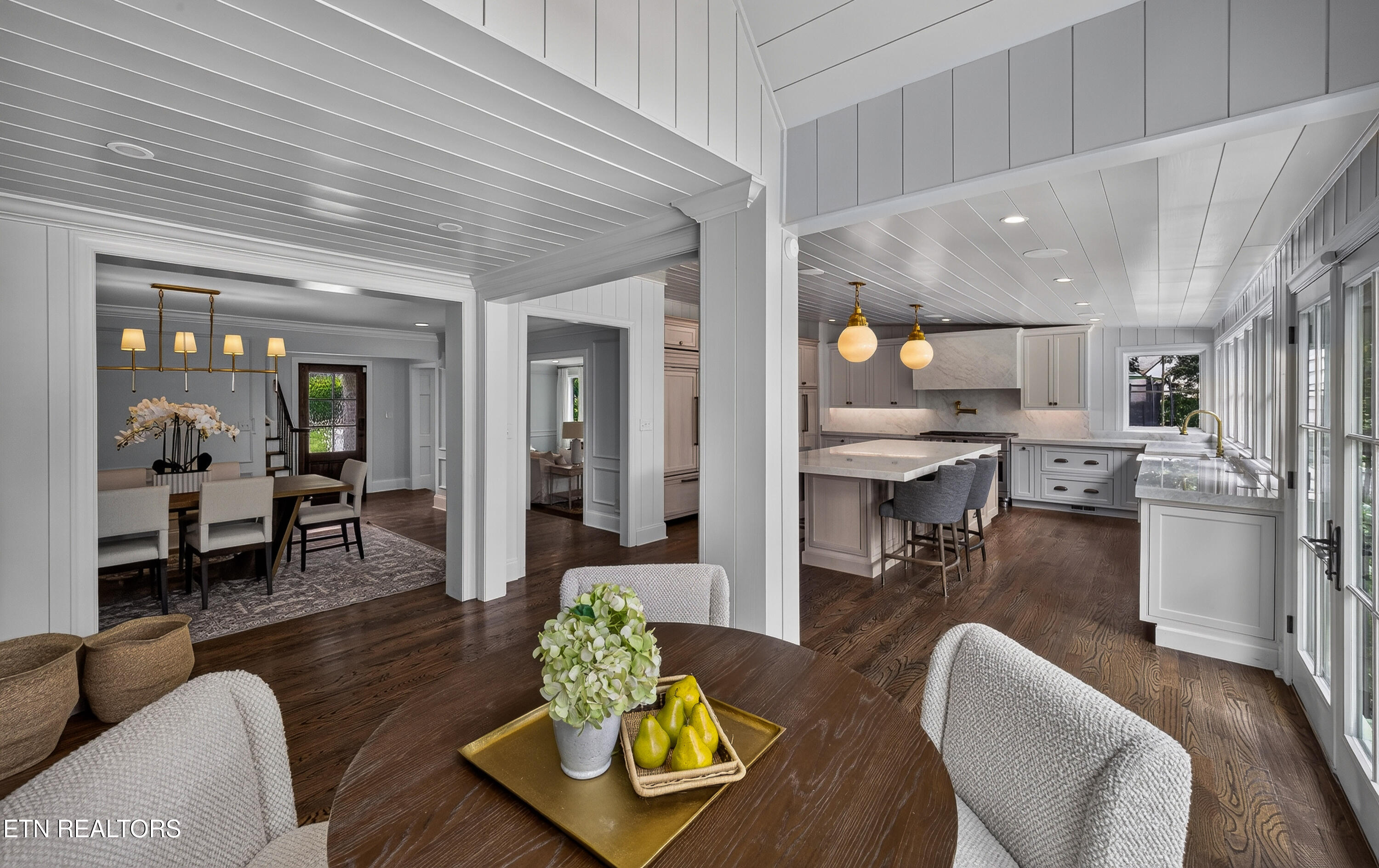 3672 Woodland Drive