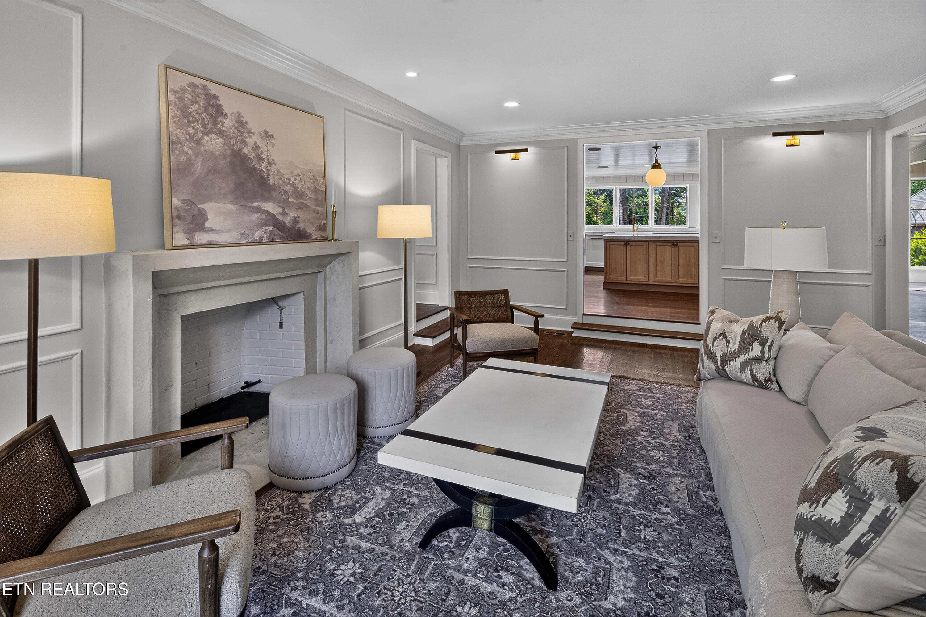 3672 Woodland Drive