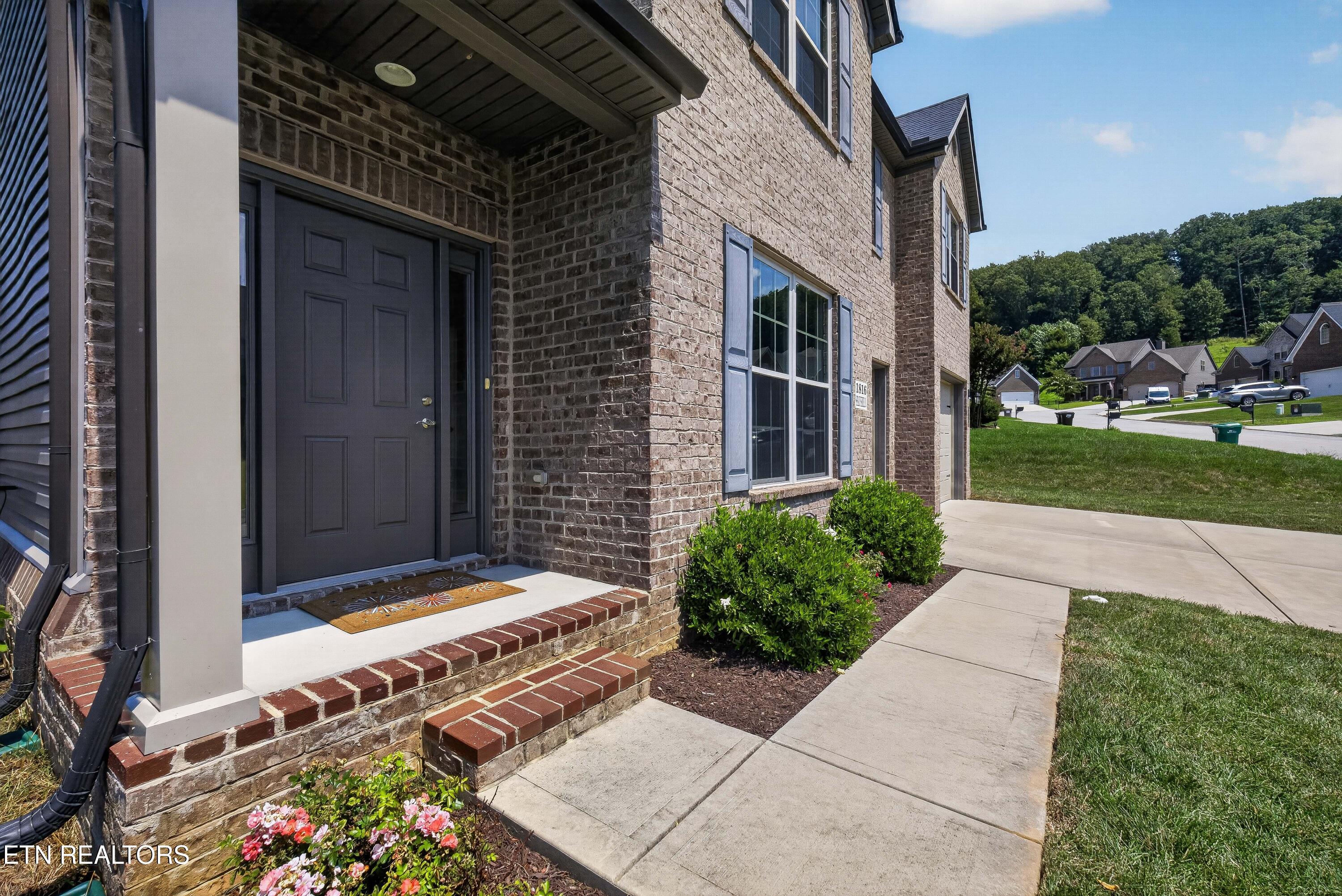 1816 Shadyside Lane