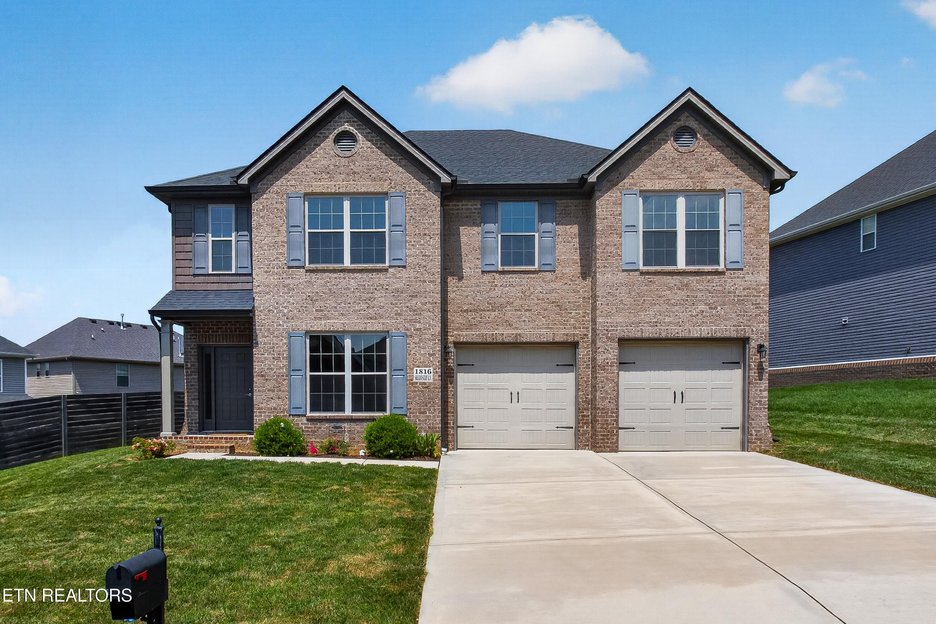 1816 Shadyside Lane