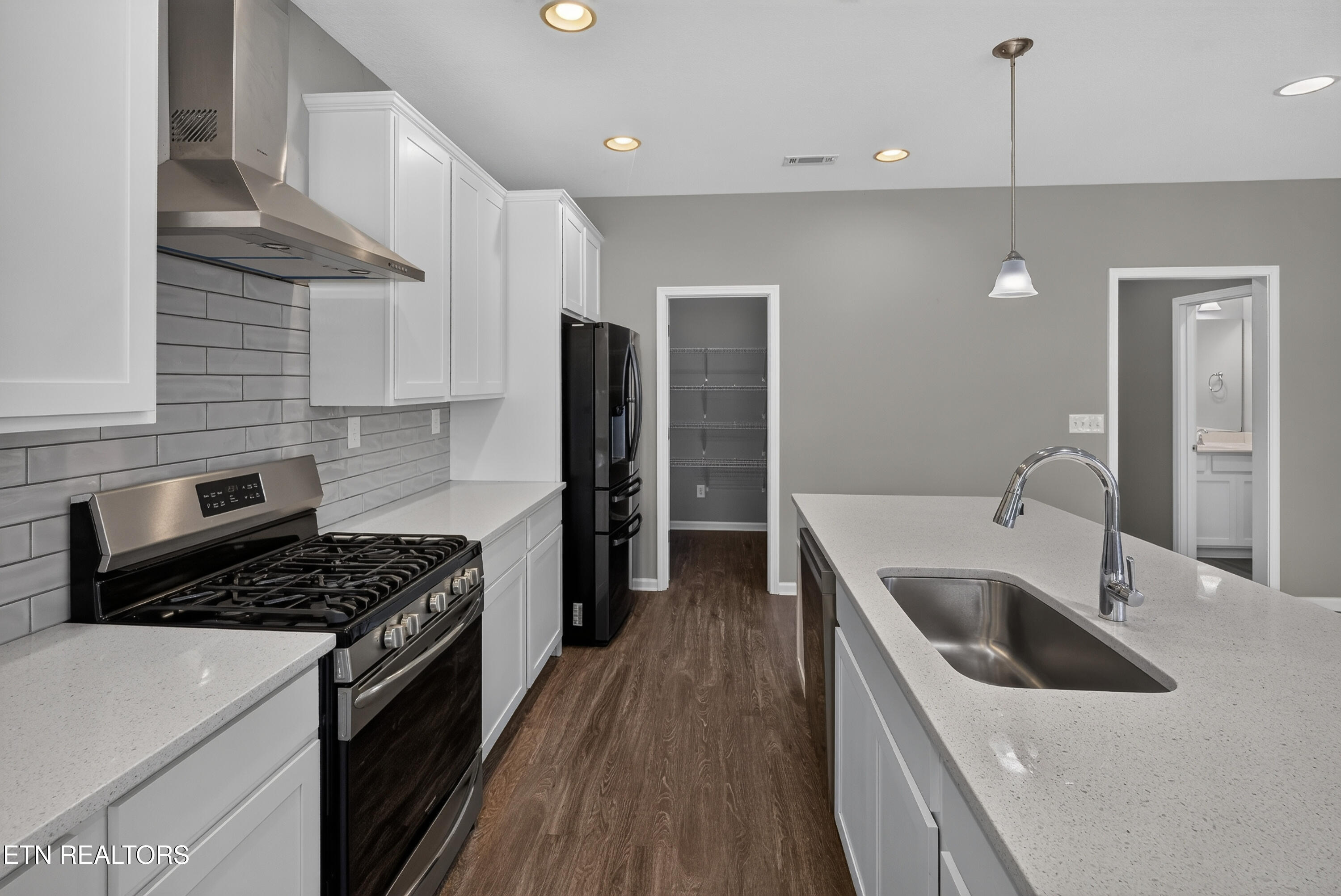 1816 Shadyside Lane
