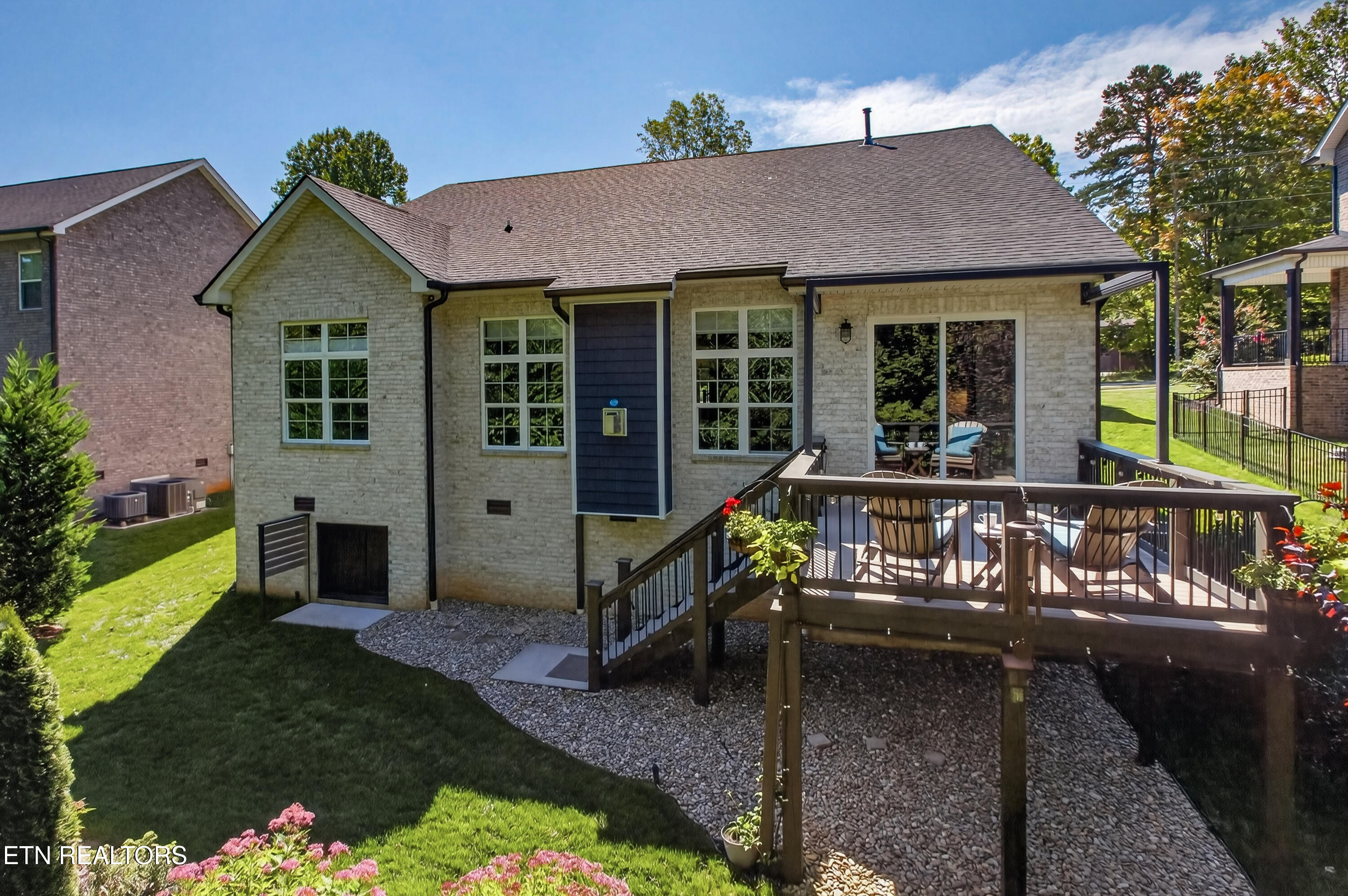 11827 Black Rd