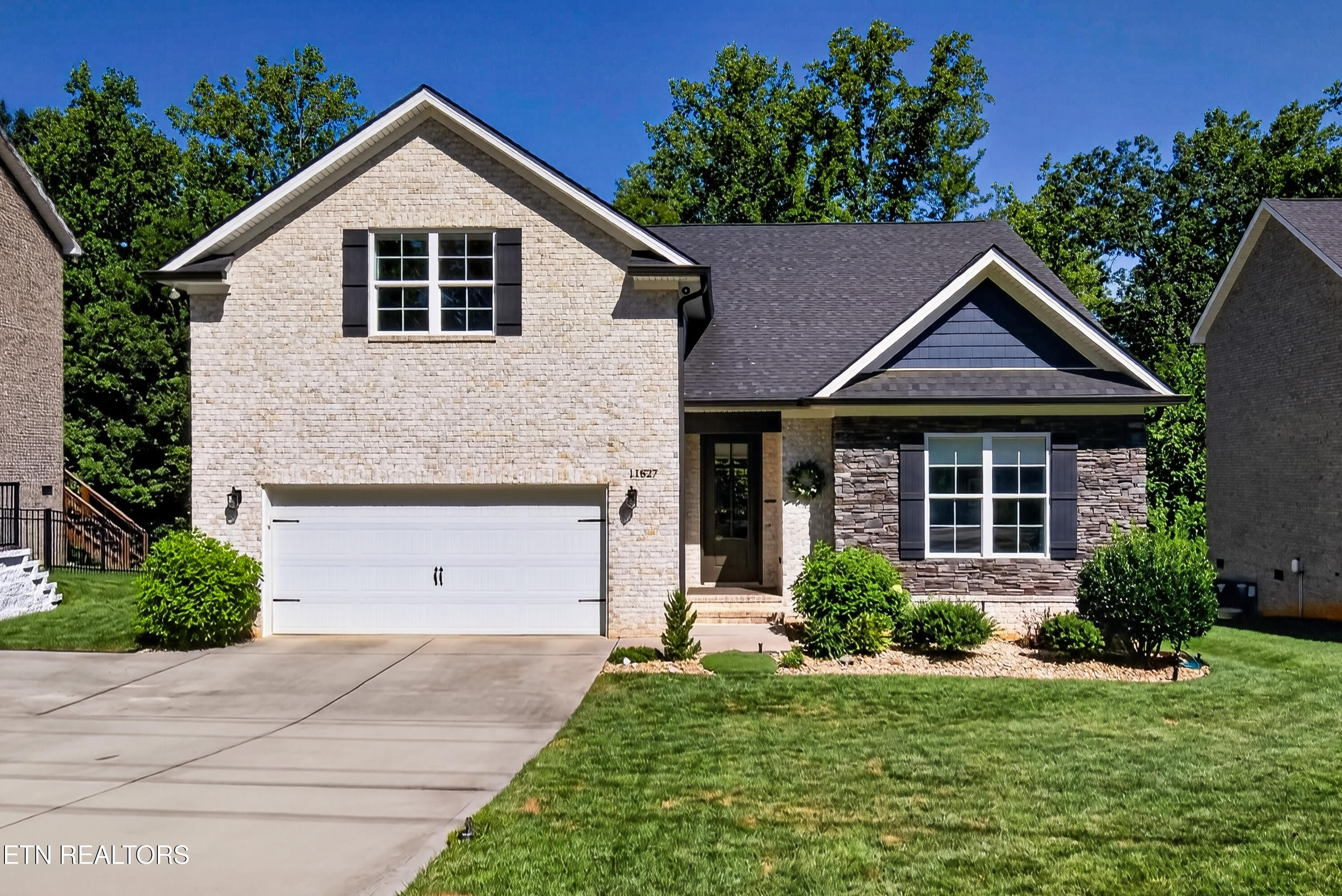 11827 Black Rd