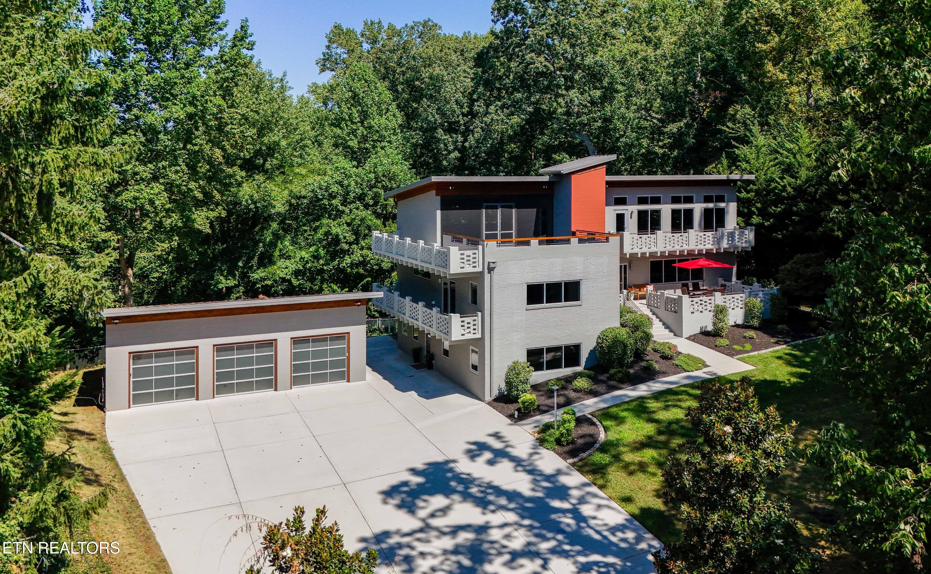 3305 Bunker Hill Drive