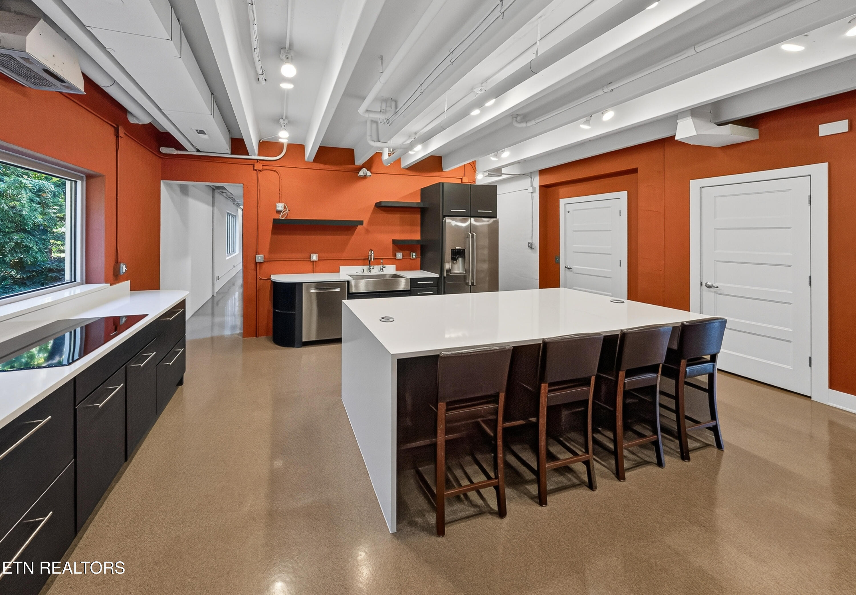 3305 Bunker Hill Drive