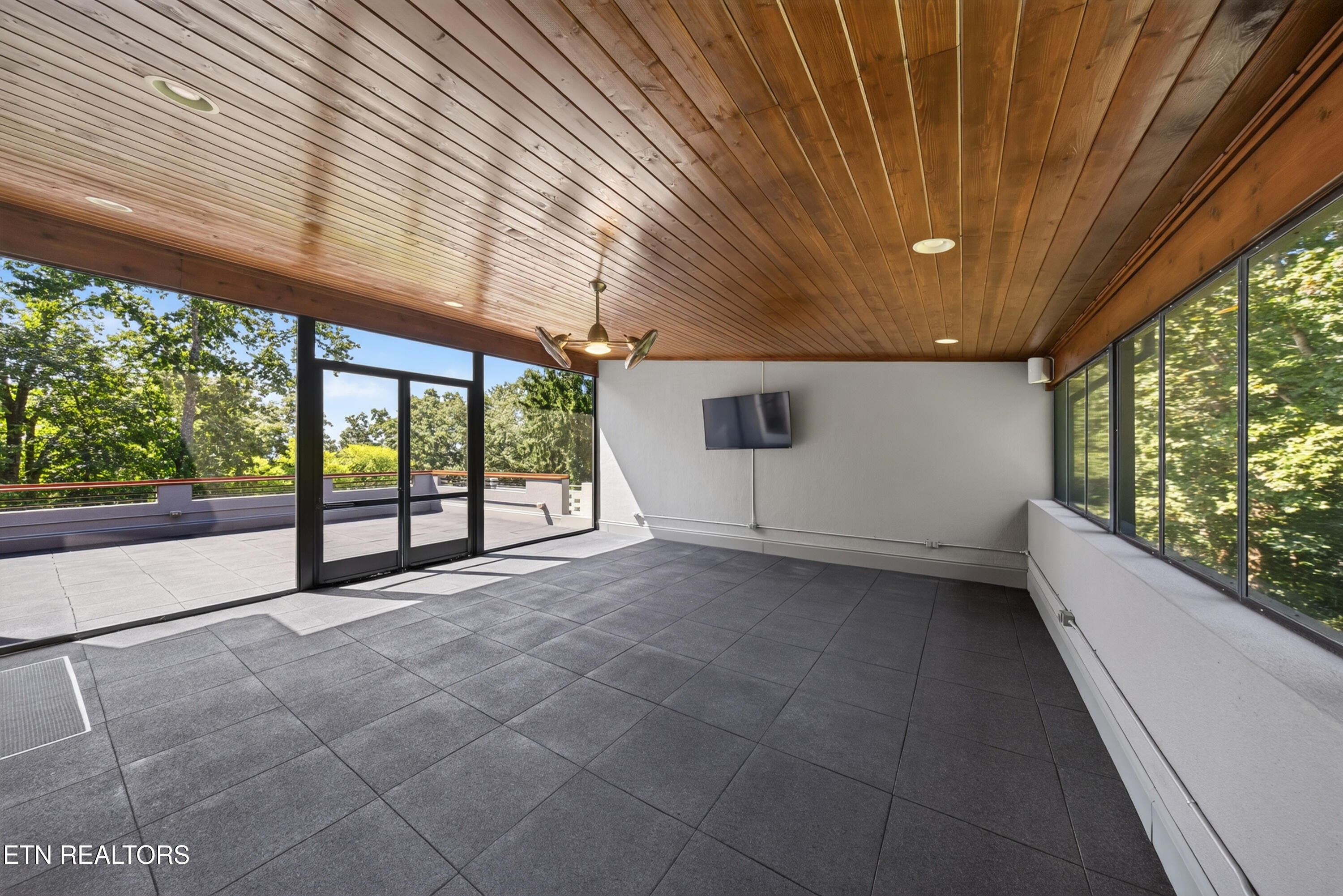 3305 Bunker Hill Drive