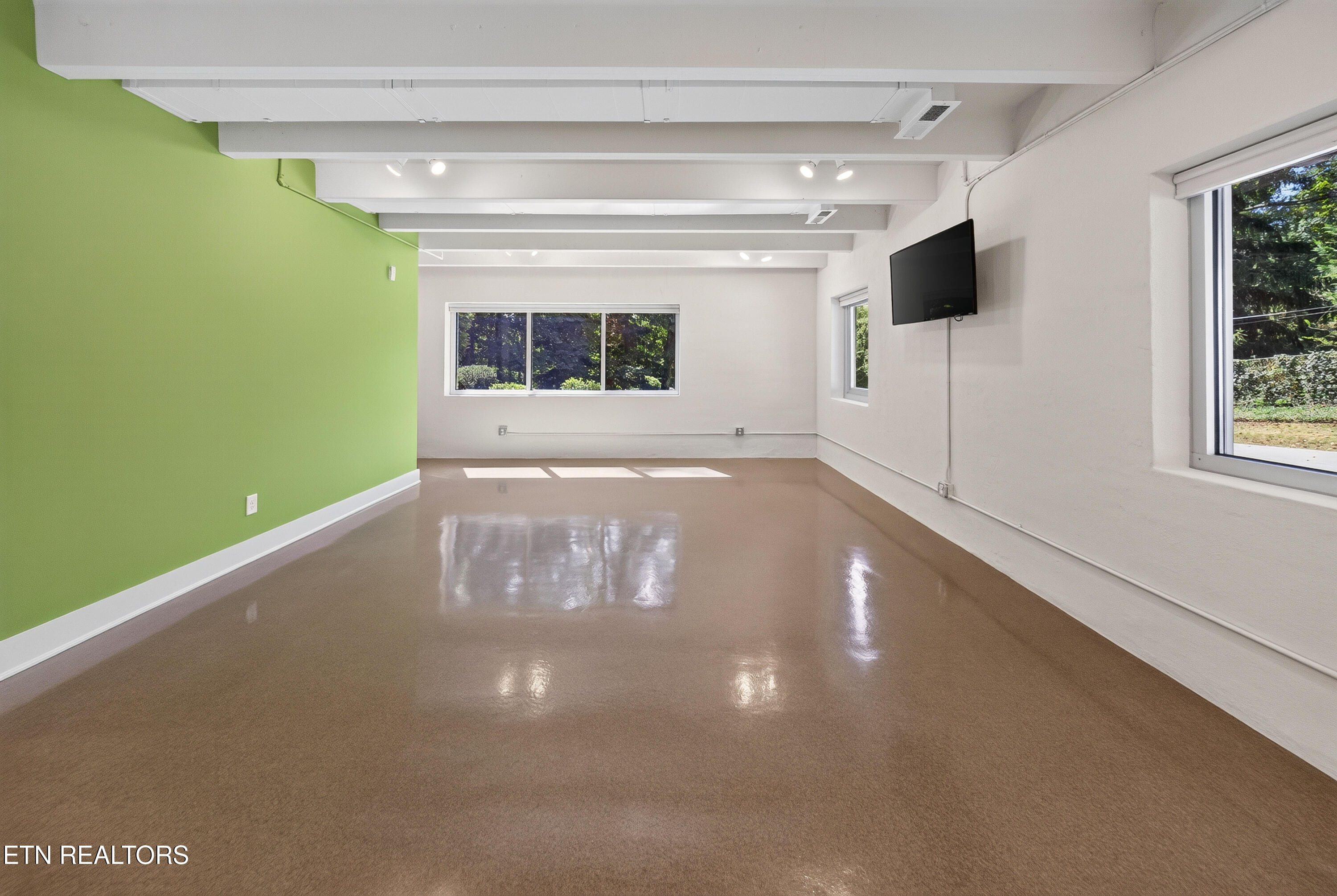 3305 Bunker Hill Drive